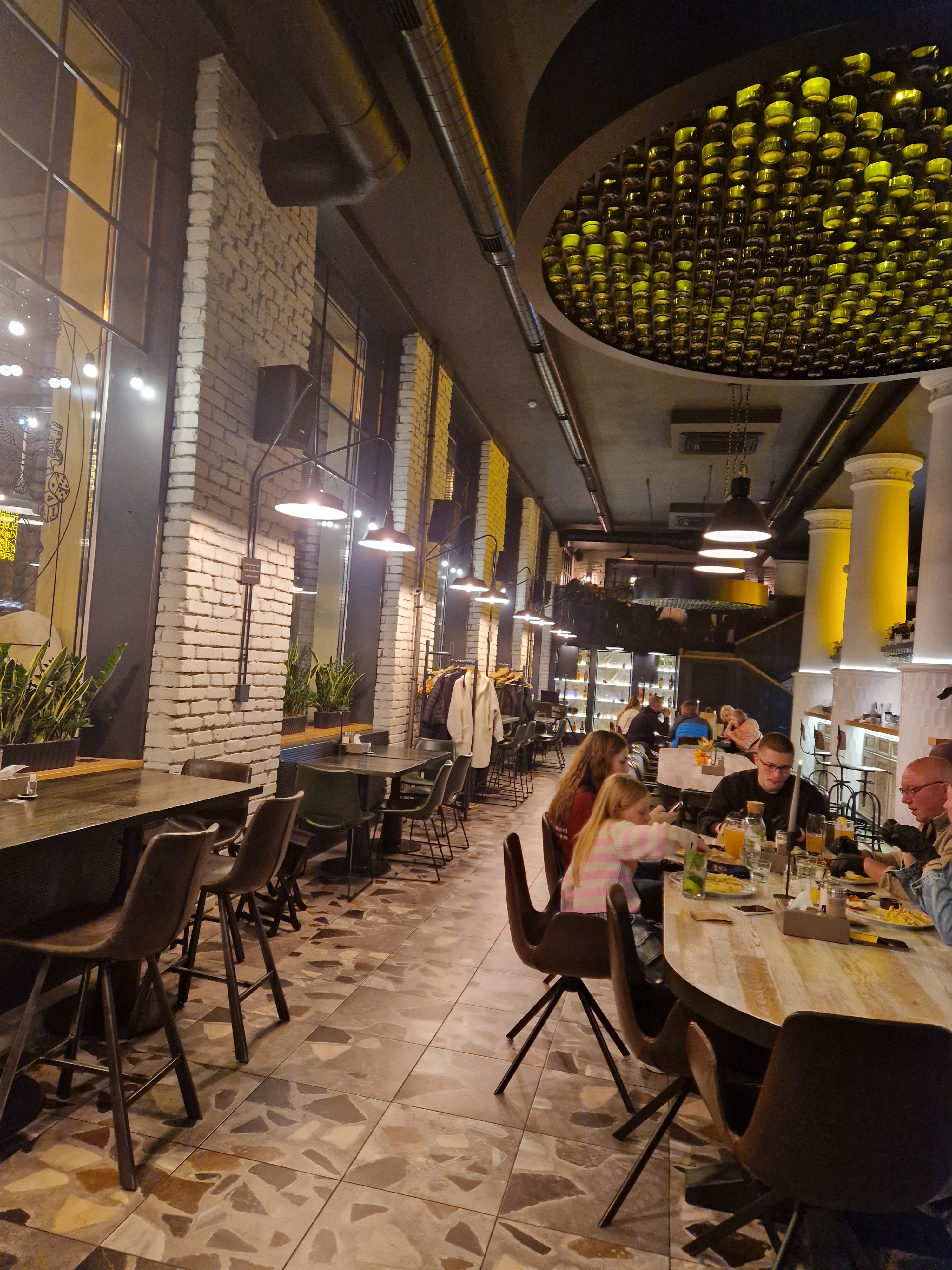 Dumky Vholos image 3