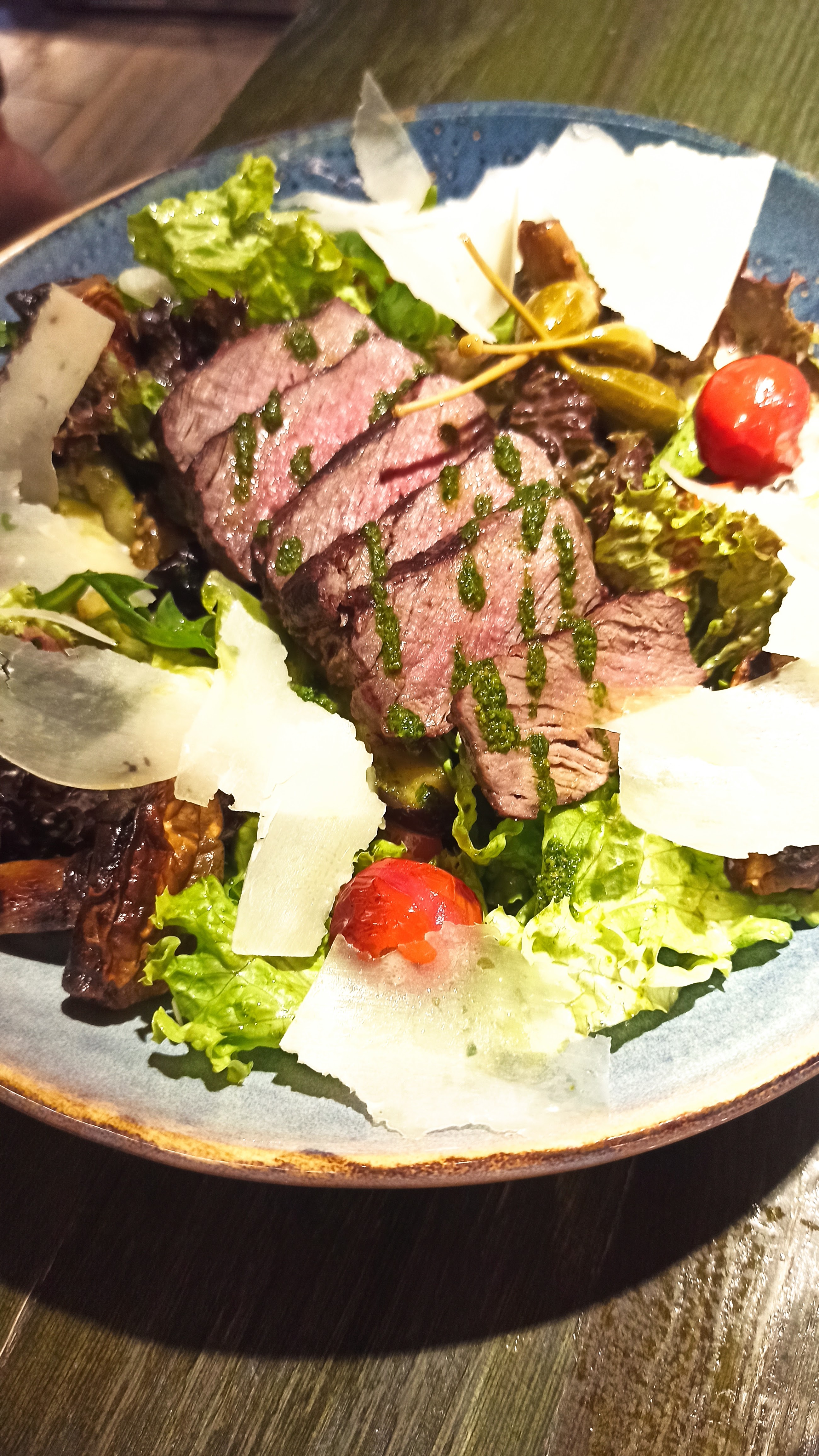 Dumky Vholos image 9