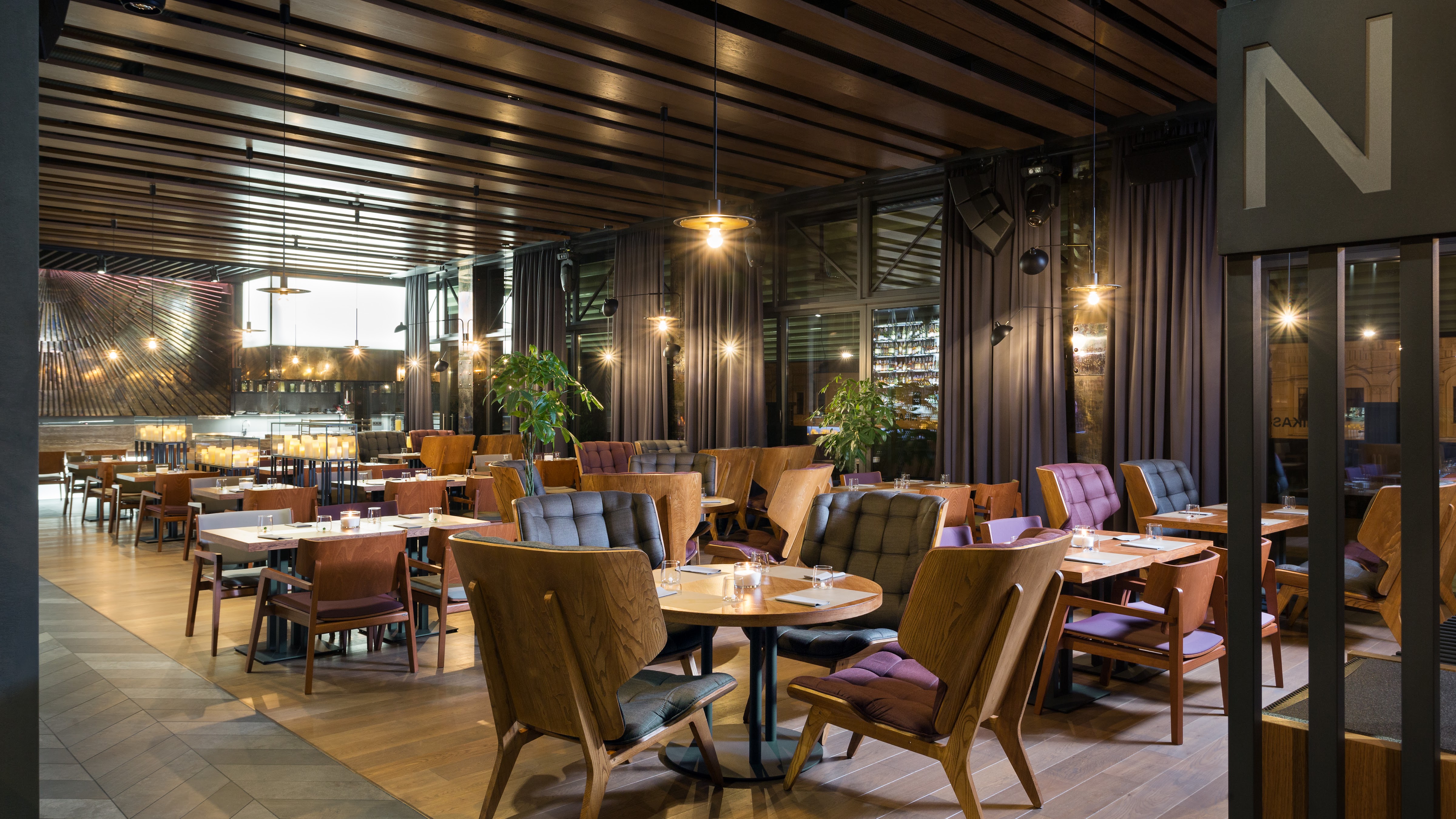 Nikas Restaurant image 1