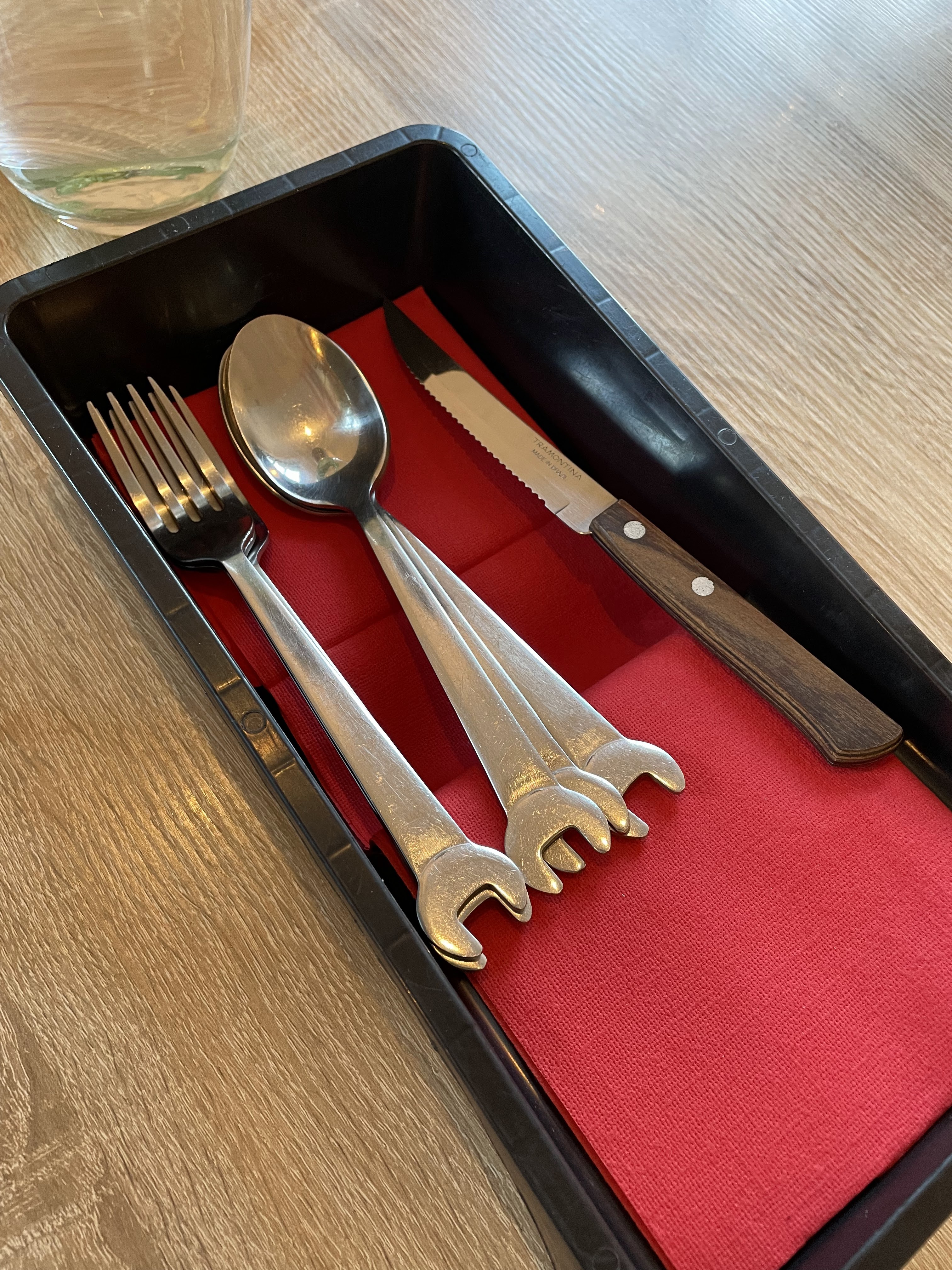 Byduwelna restoracja image 8