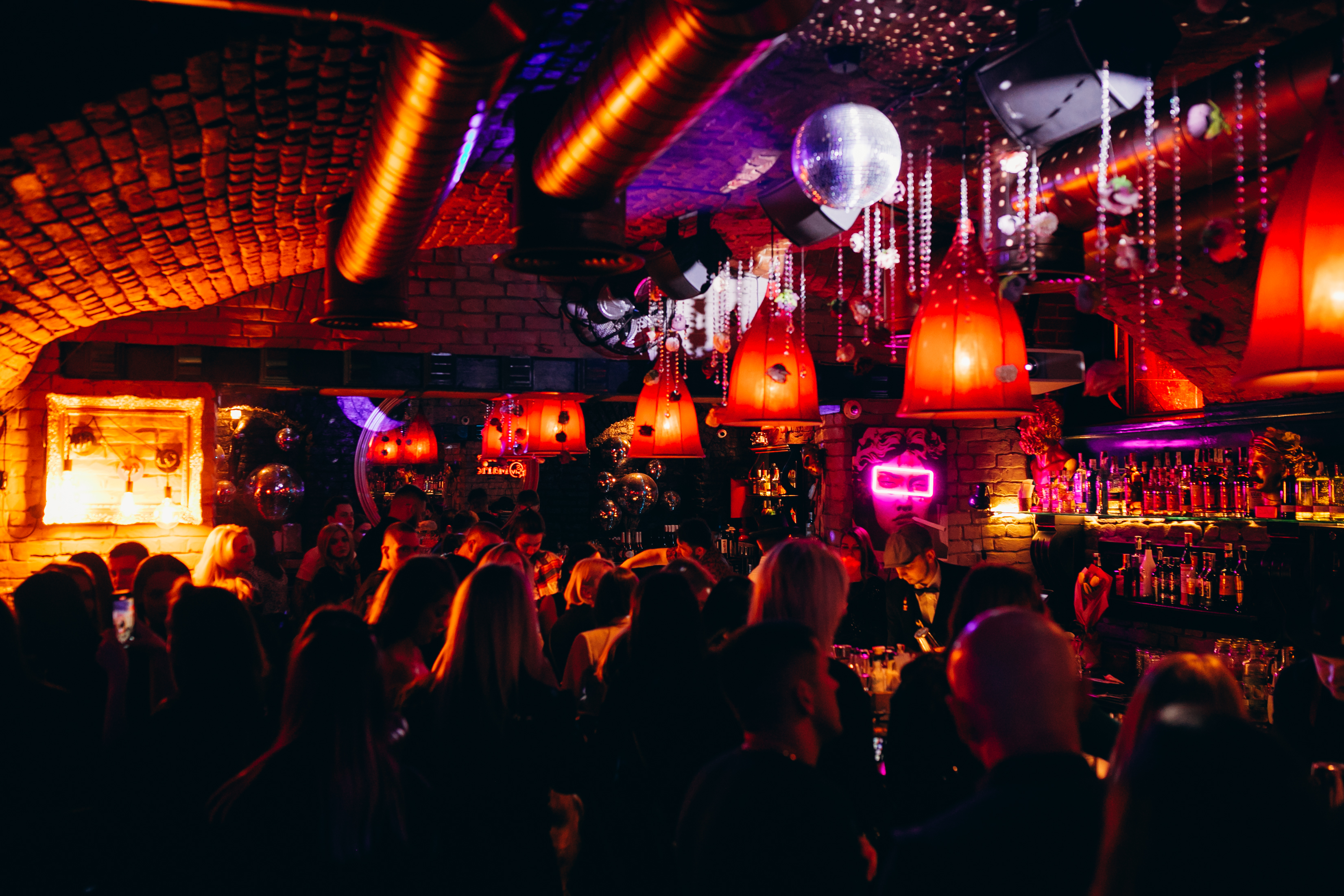 Provocator bar image 1