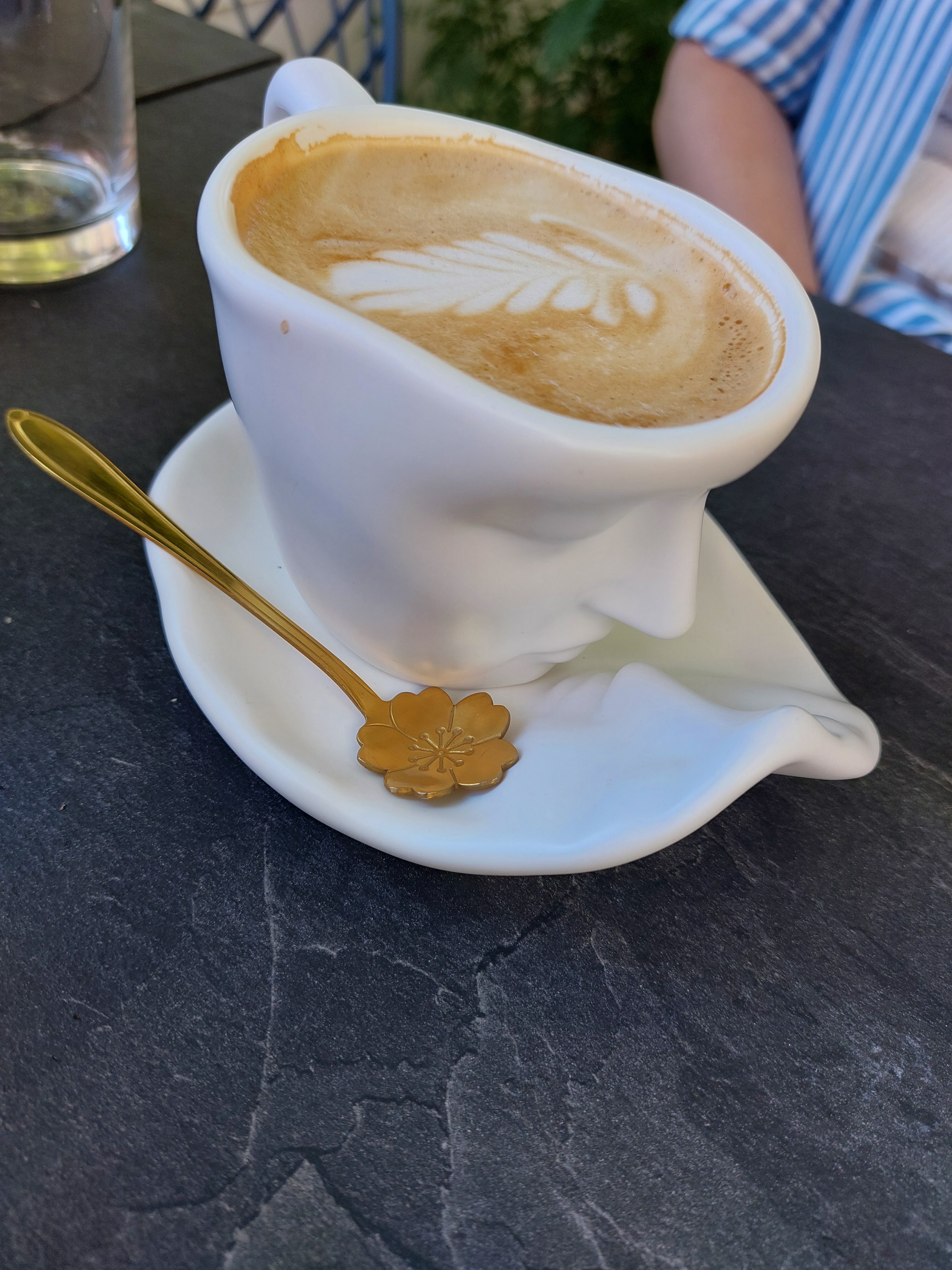 Bali casual cafe image 7