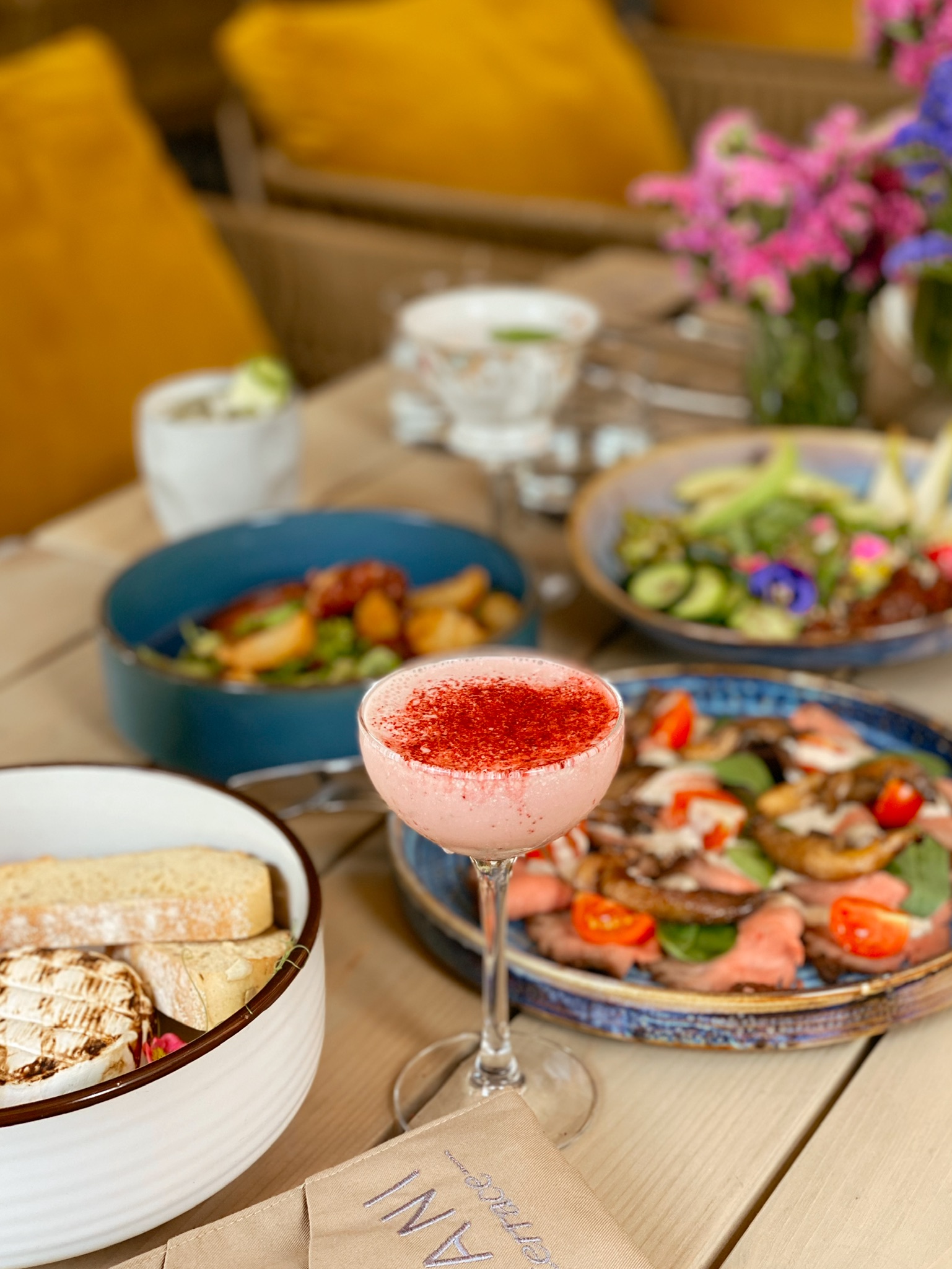 BIANI Champagneria image 2