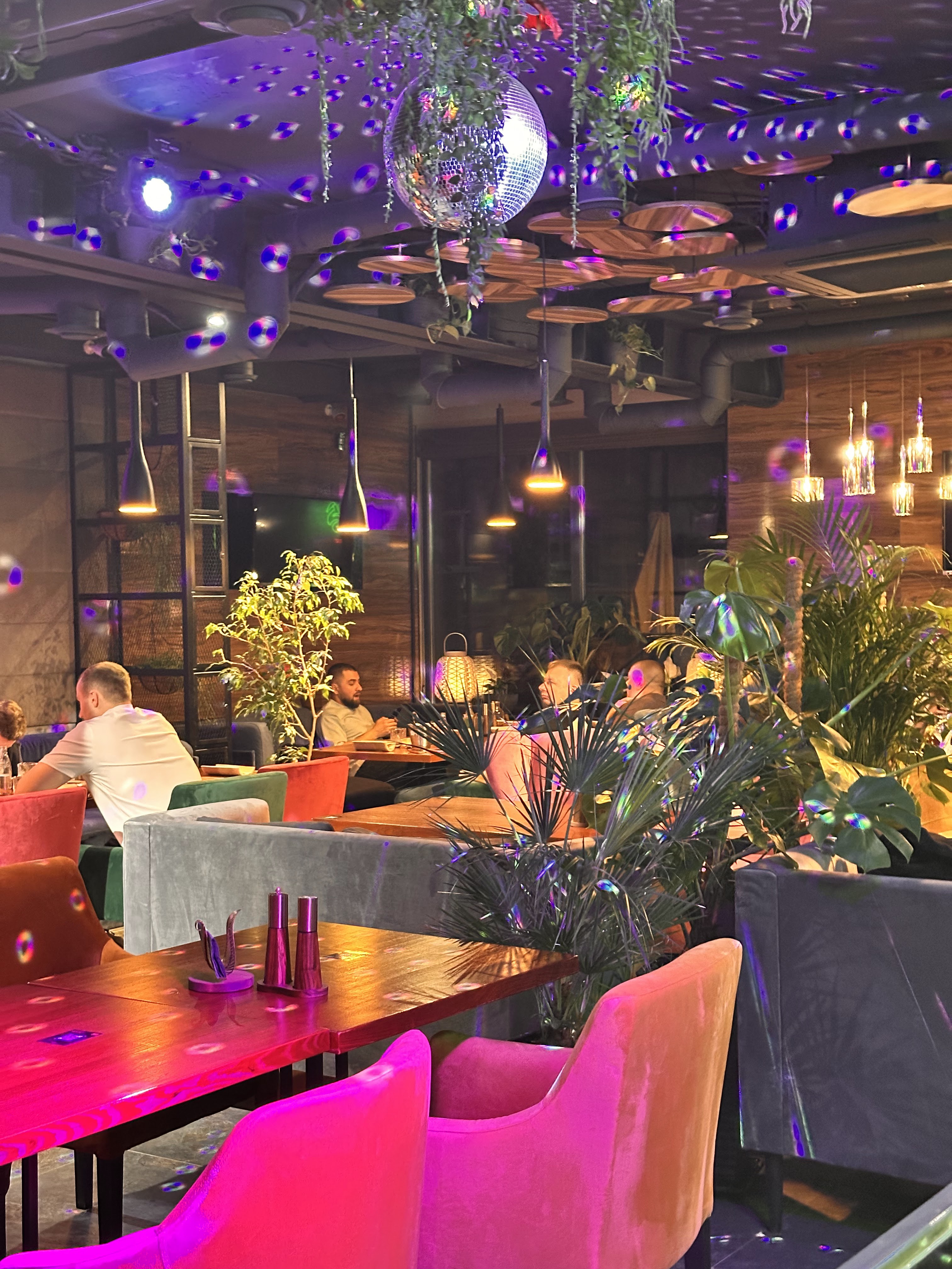 BIANI Champagneria image 10