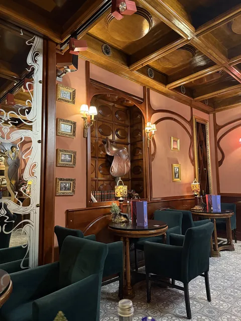 Paris image 8