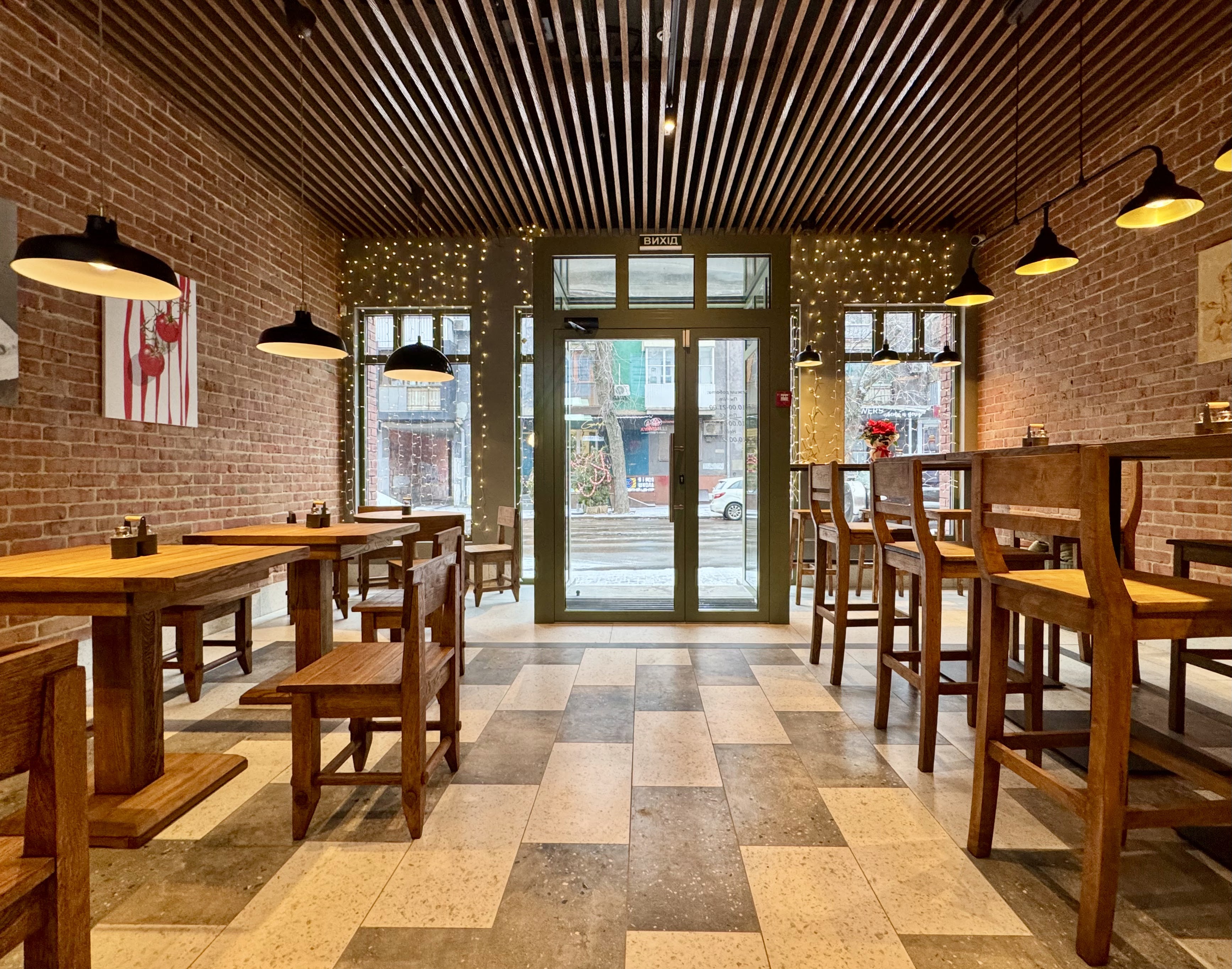 LuLya Grill-Bistro image 1