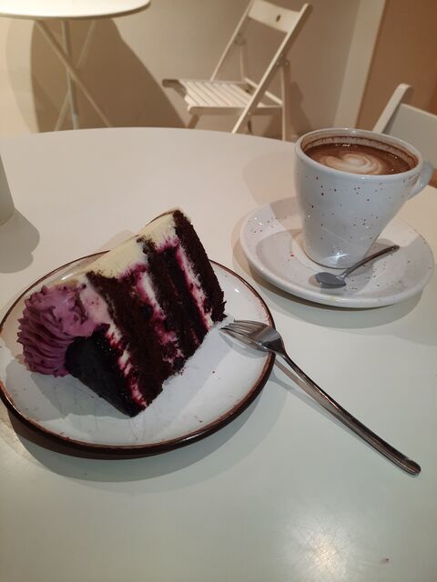 Che Bakery image 4