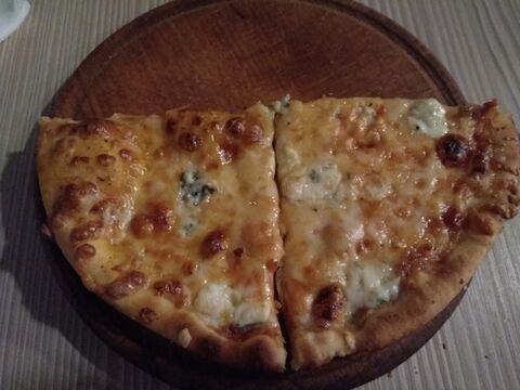 Bekons Pizza image 5