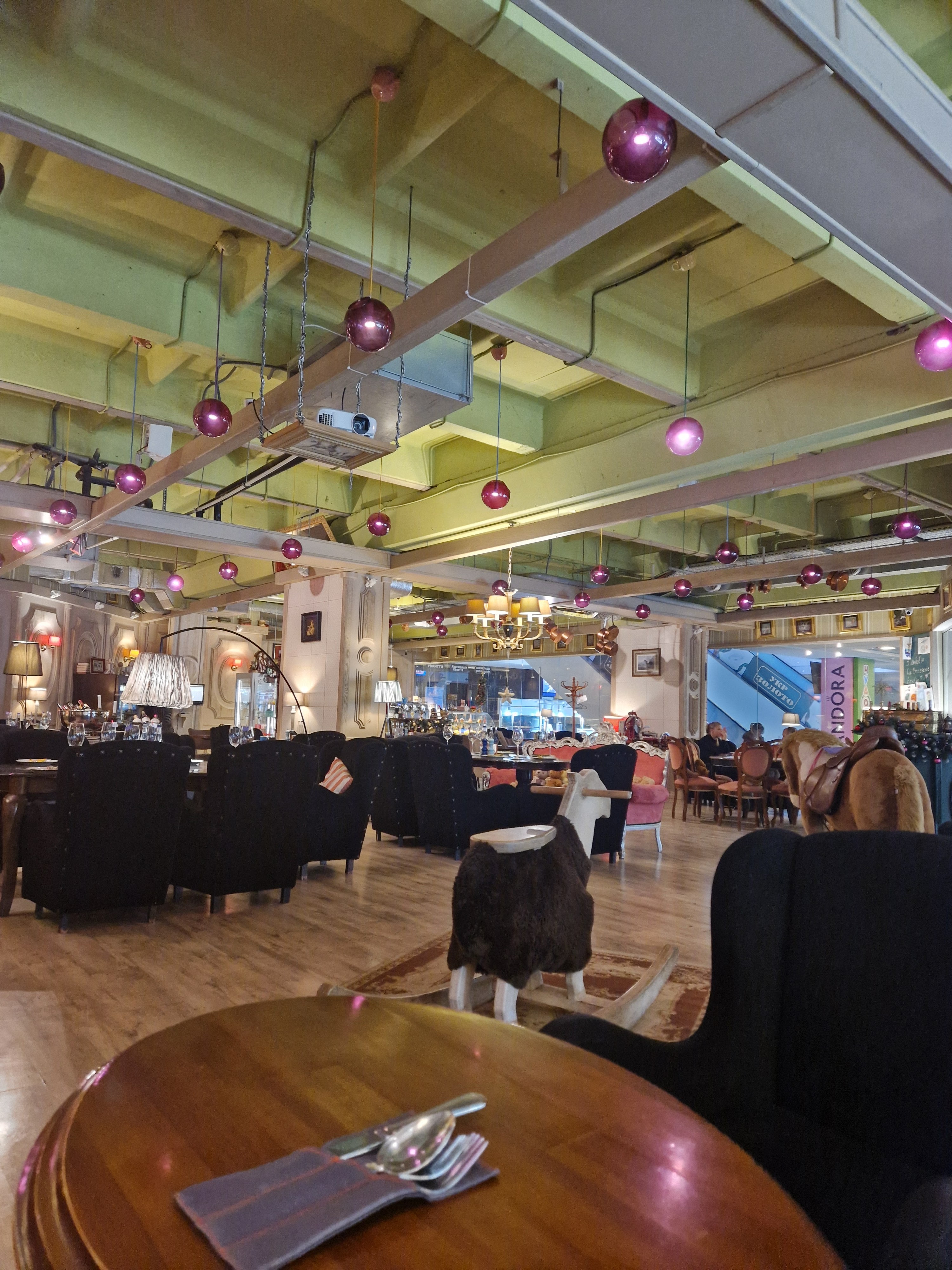 La Brasserie Amelie image 4