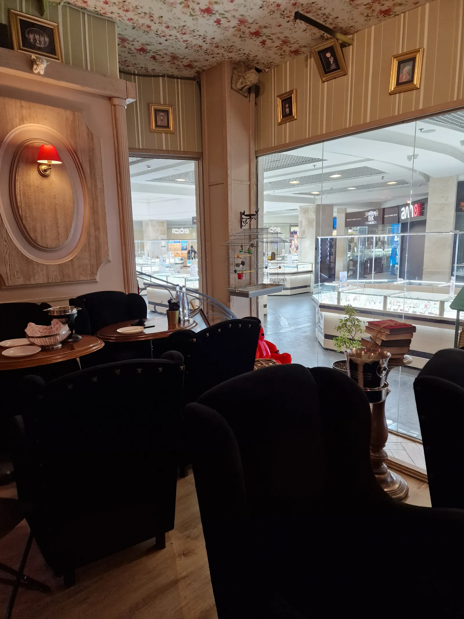 La Brasserie Amelie image 10