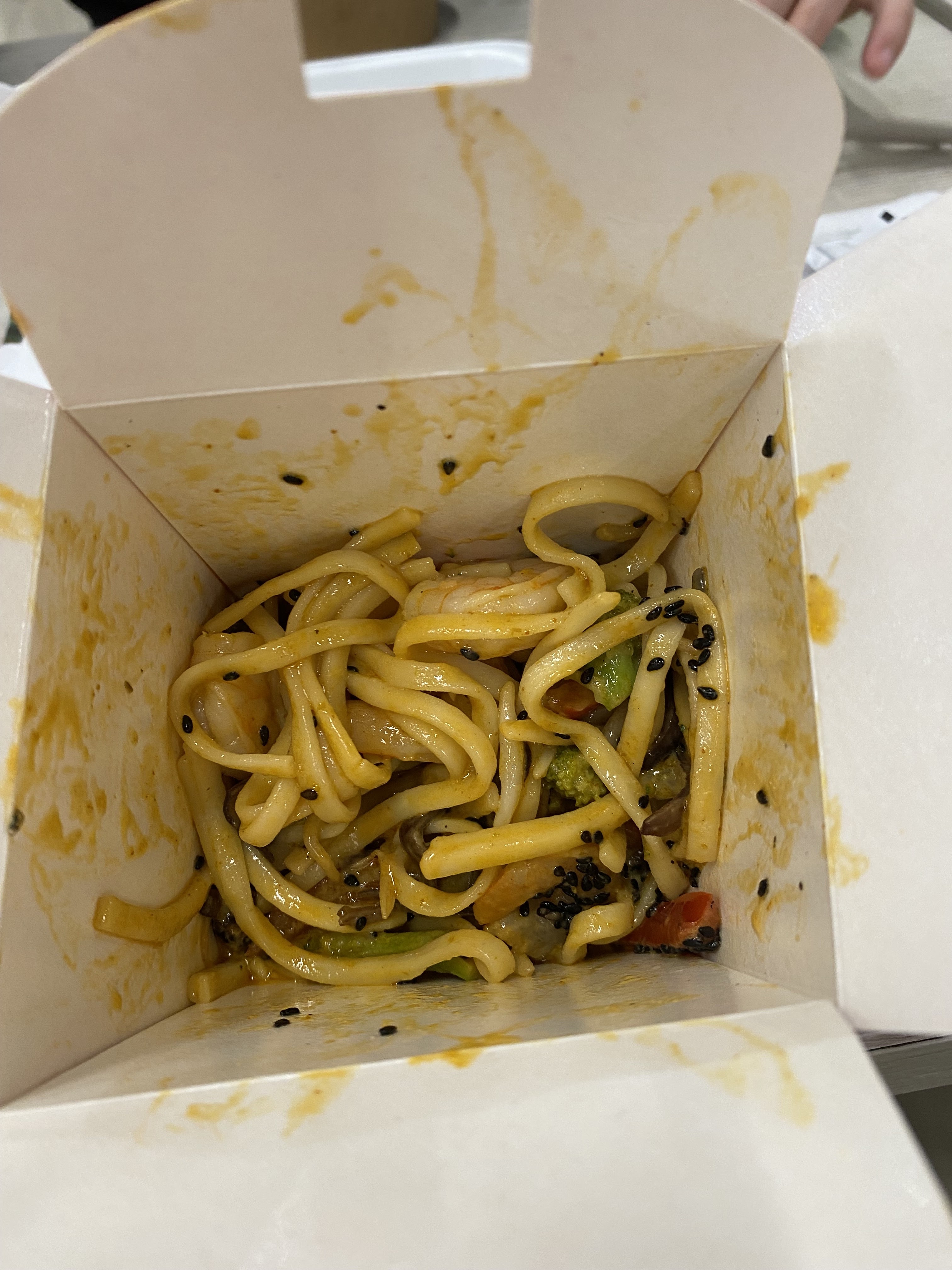 Доставка суші Roll Club у ТРЦ Французський бульвар в Харкові image 5