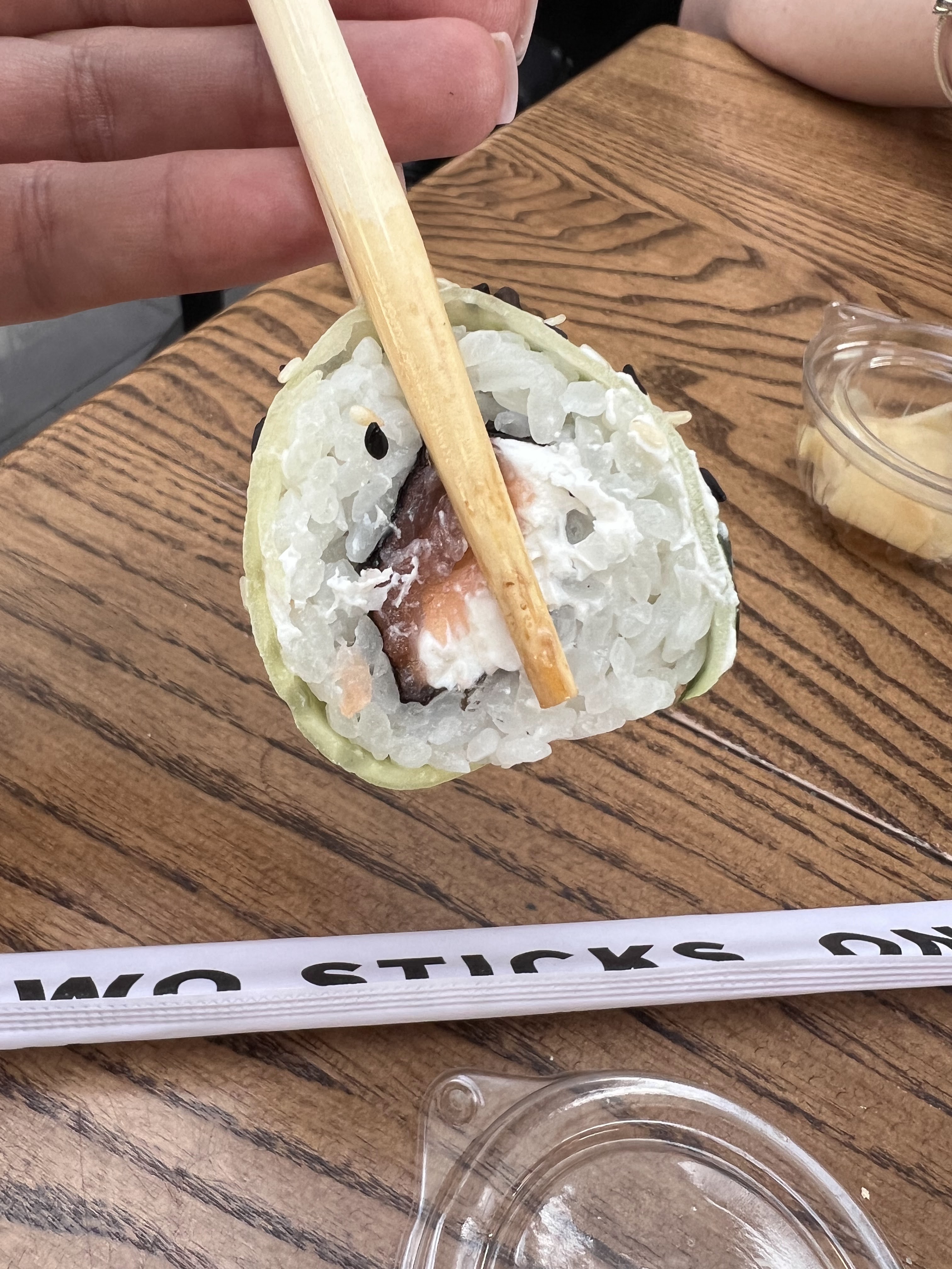 Доставка суші Roll Club у ТРЦ Французський бульвар в Харкові image 10