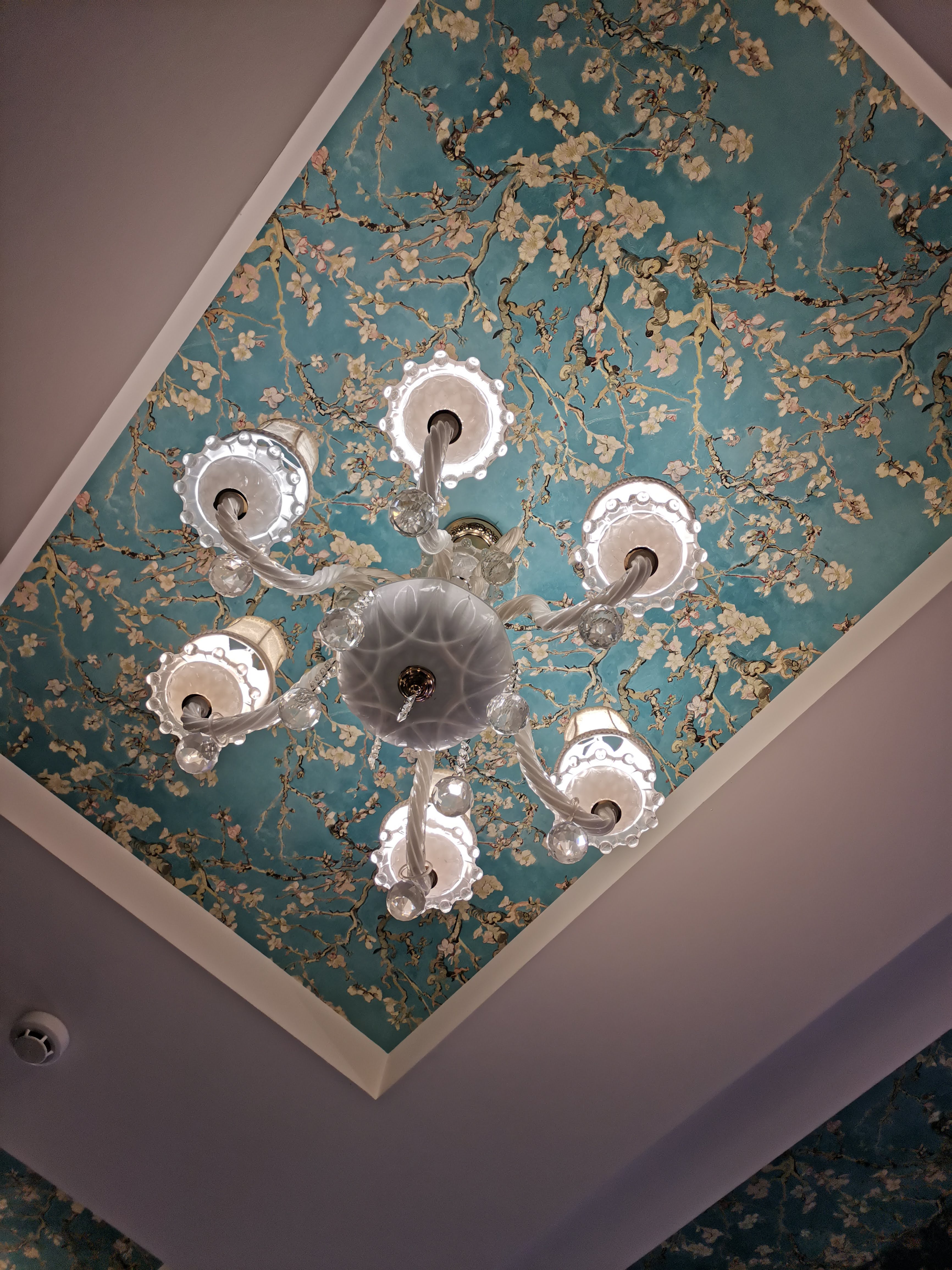 Layt Kholl Restoran Karaoke image 8