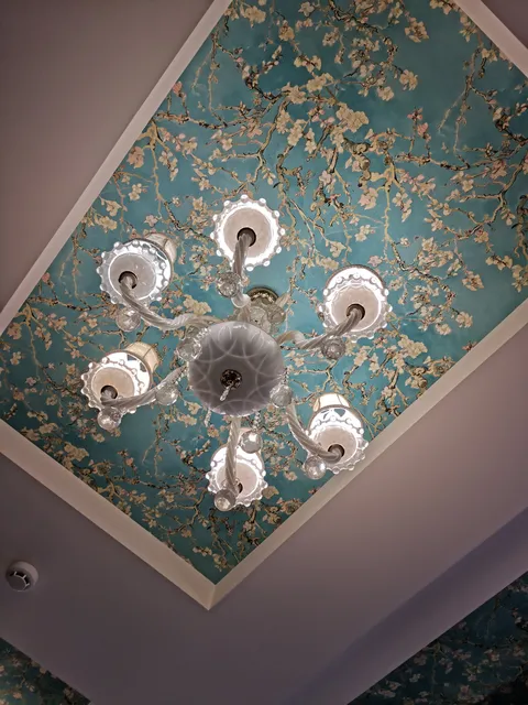 Layt Kholl Restoran Karaoke image 8