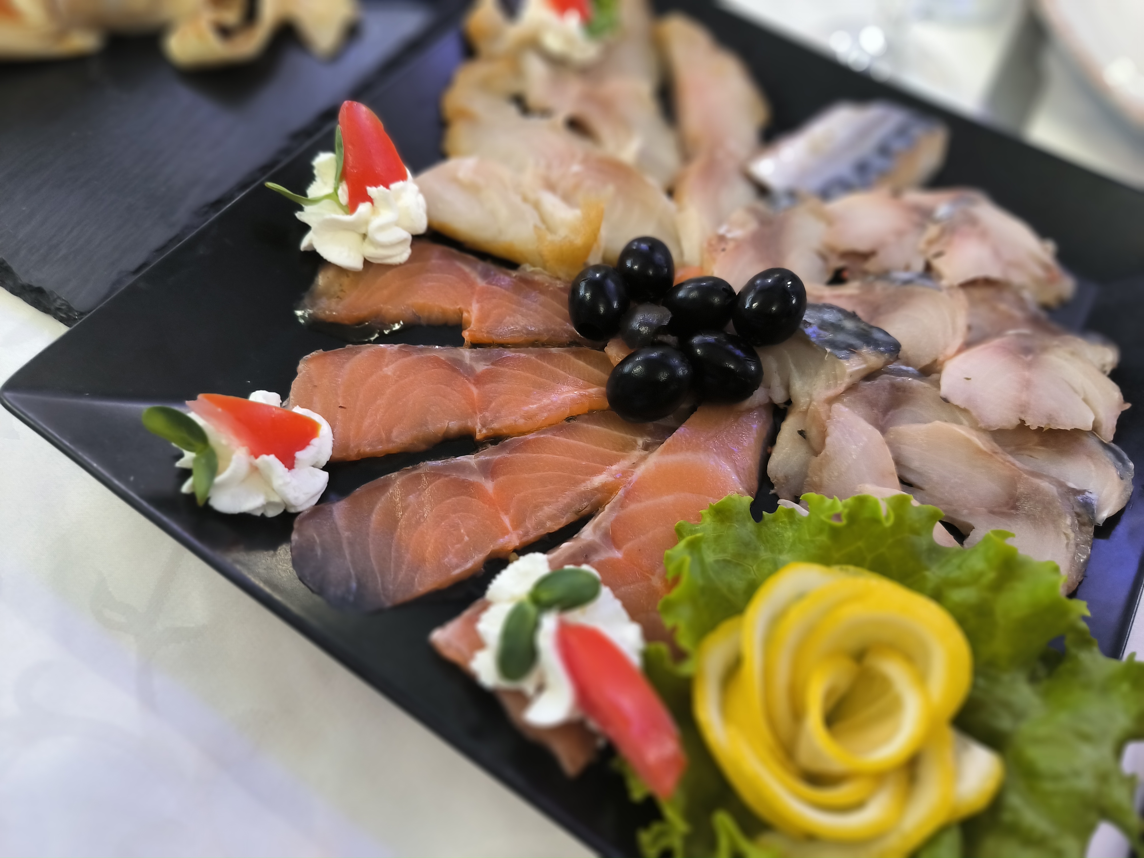 Layt Kholl Restoran Karaoke image 9