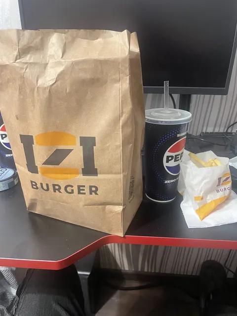 IZI Burger image 6