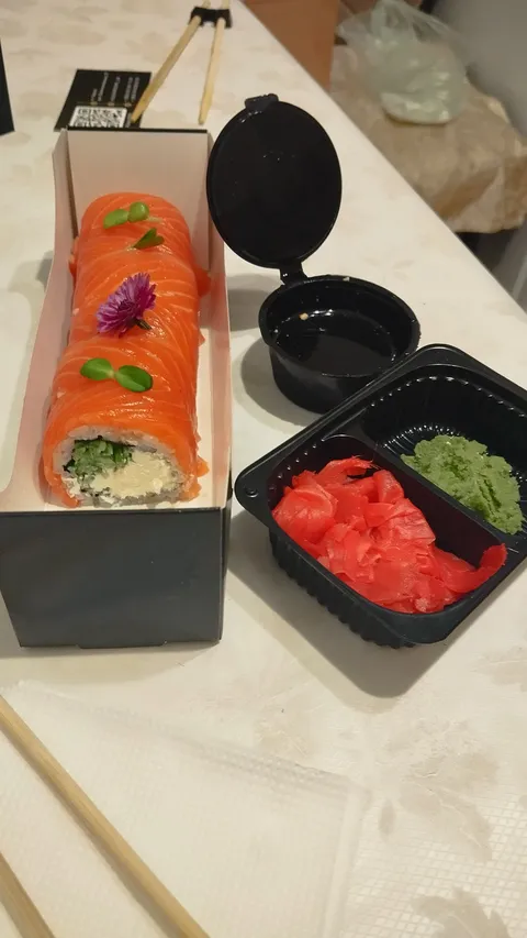 Sushi Rooms image 5