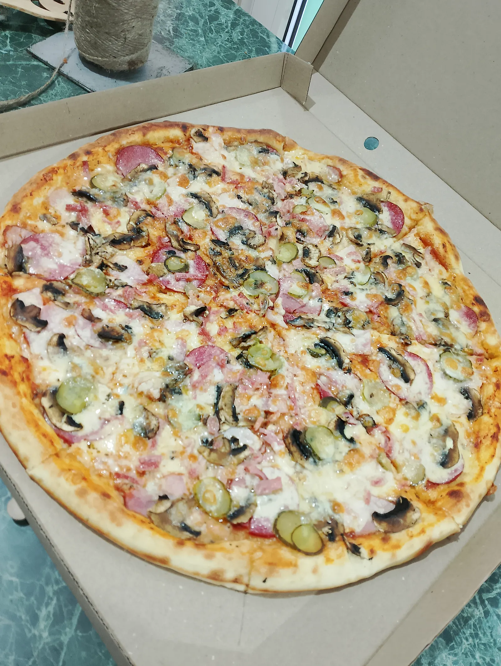 Grilled Pizza Cafe image 4