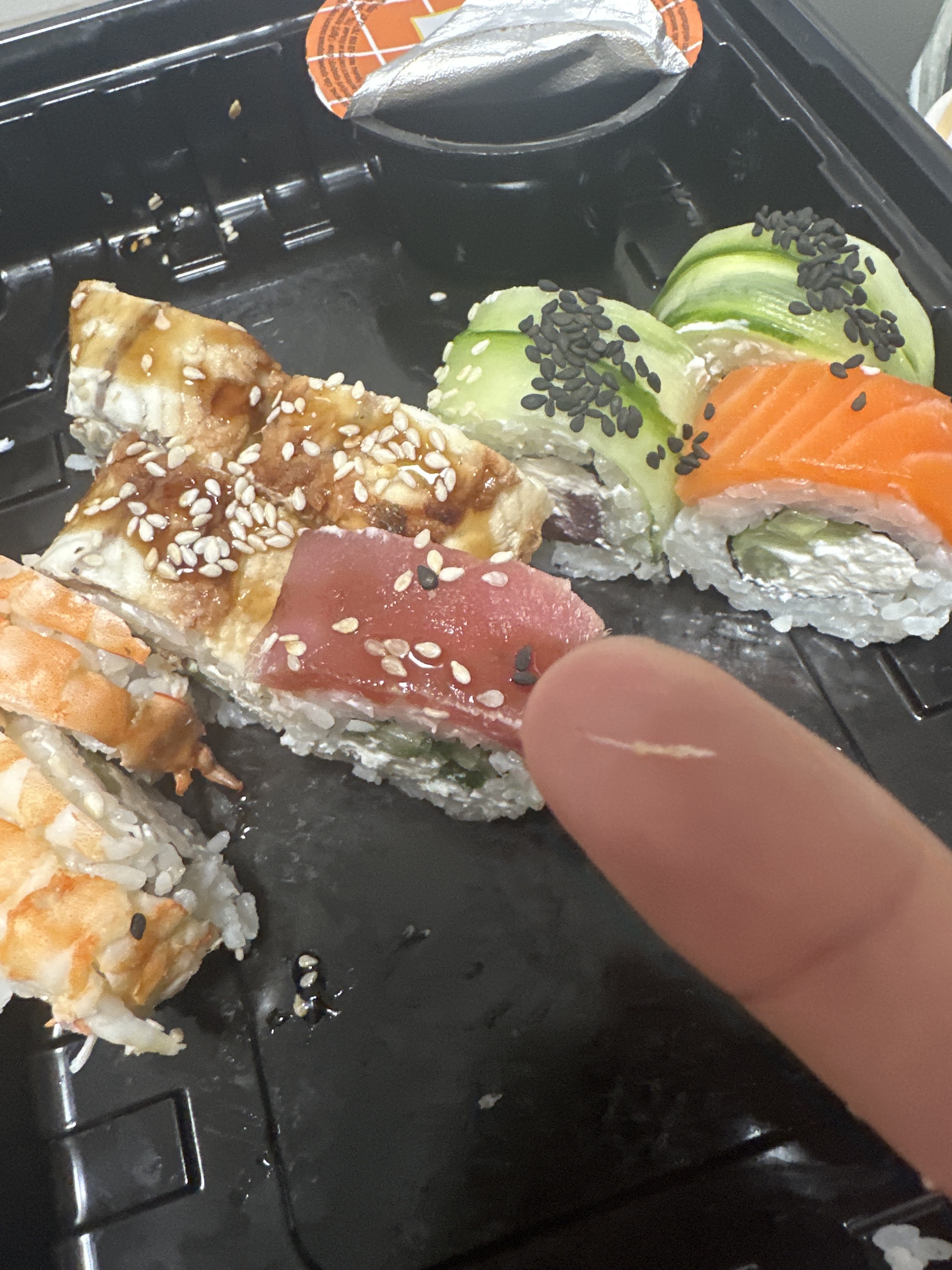 SUSHITTA (Сушитта) - доставка суші Харків (ХТЗ, Олександрівський) image 7