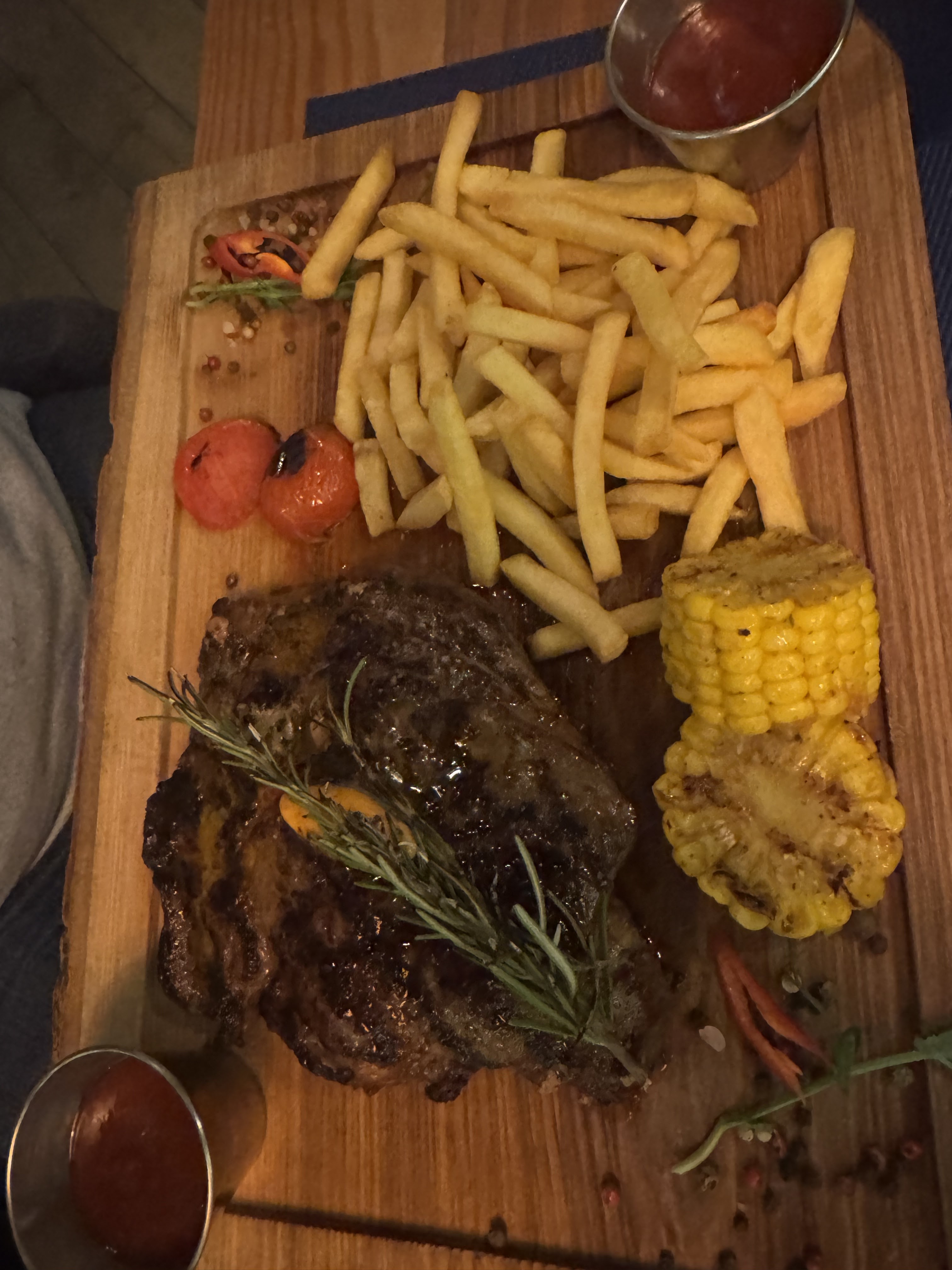 Traktor Burger Bar image 6