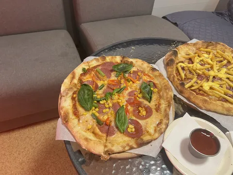 Tomass_pizza image 3