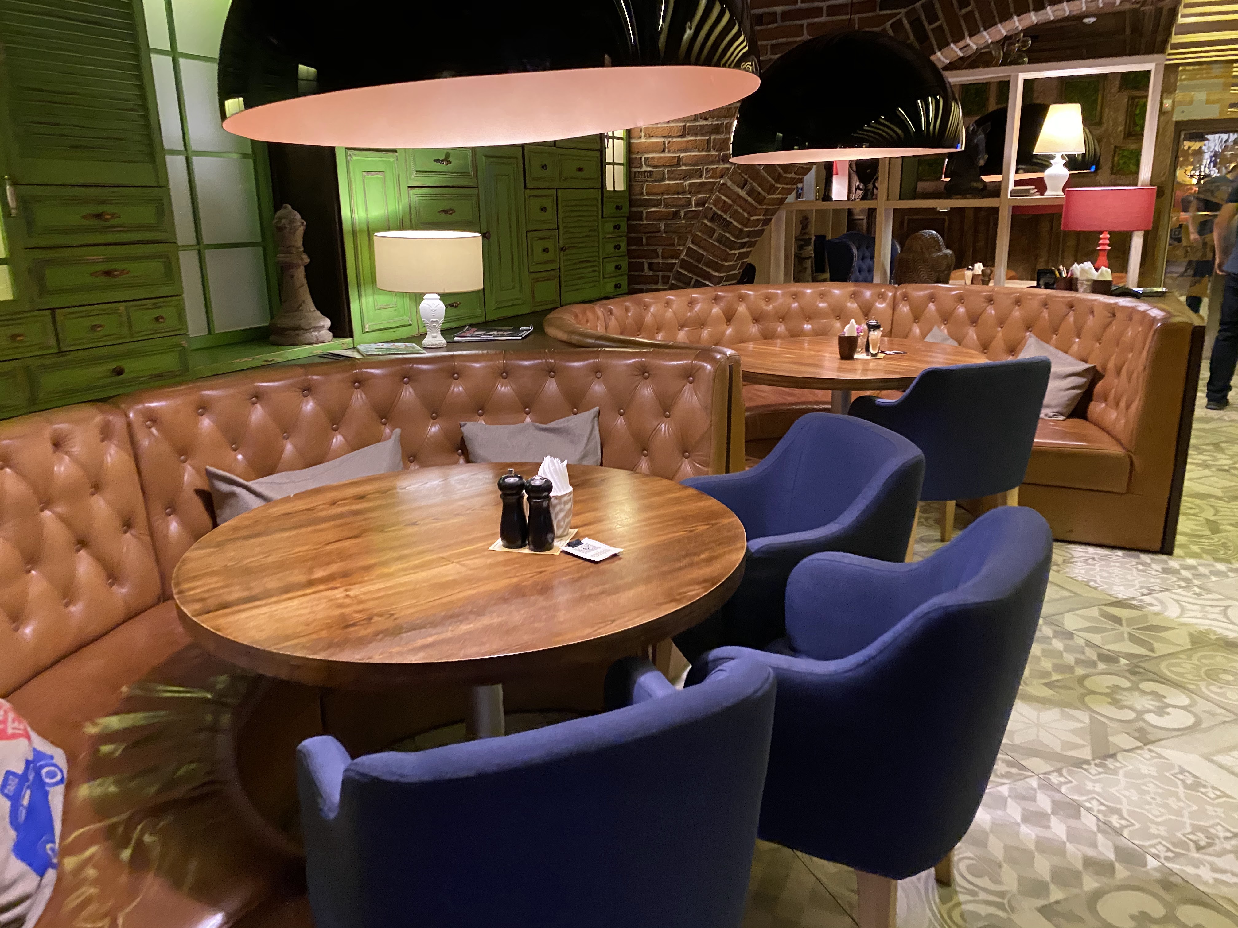 THATCHER Gastropub image 3