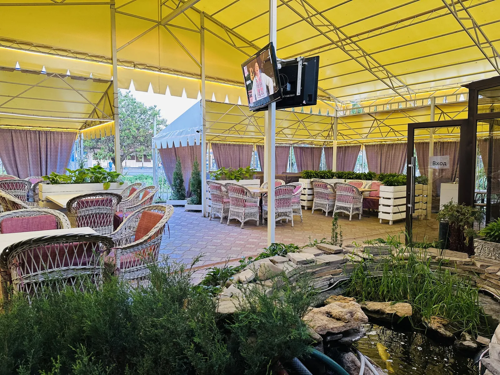 Cafe ReDi image 1