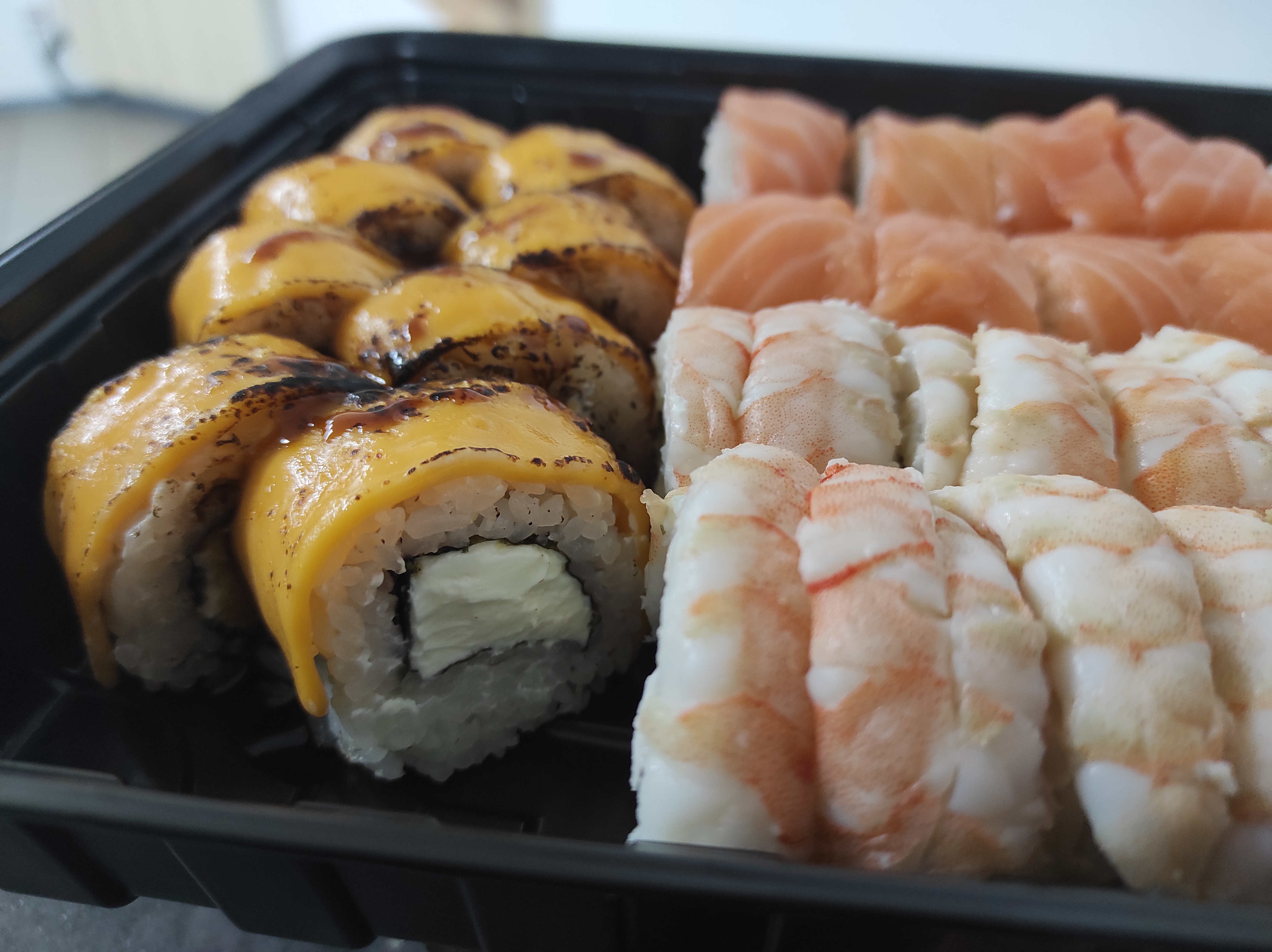 Osama Sushi Nova Kahovka image 3