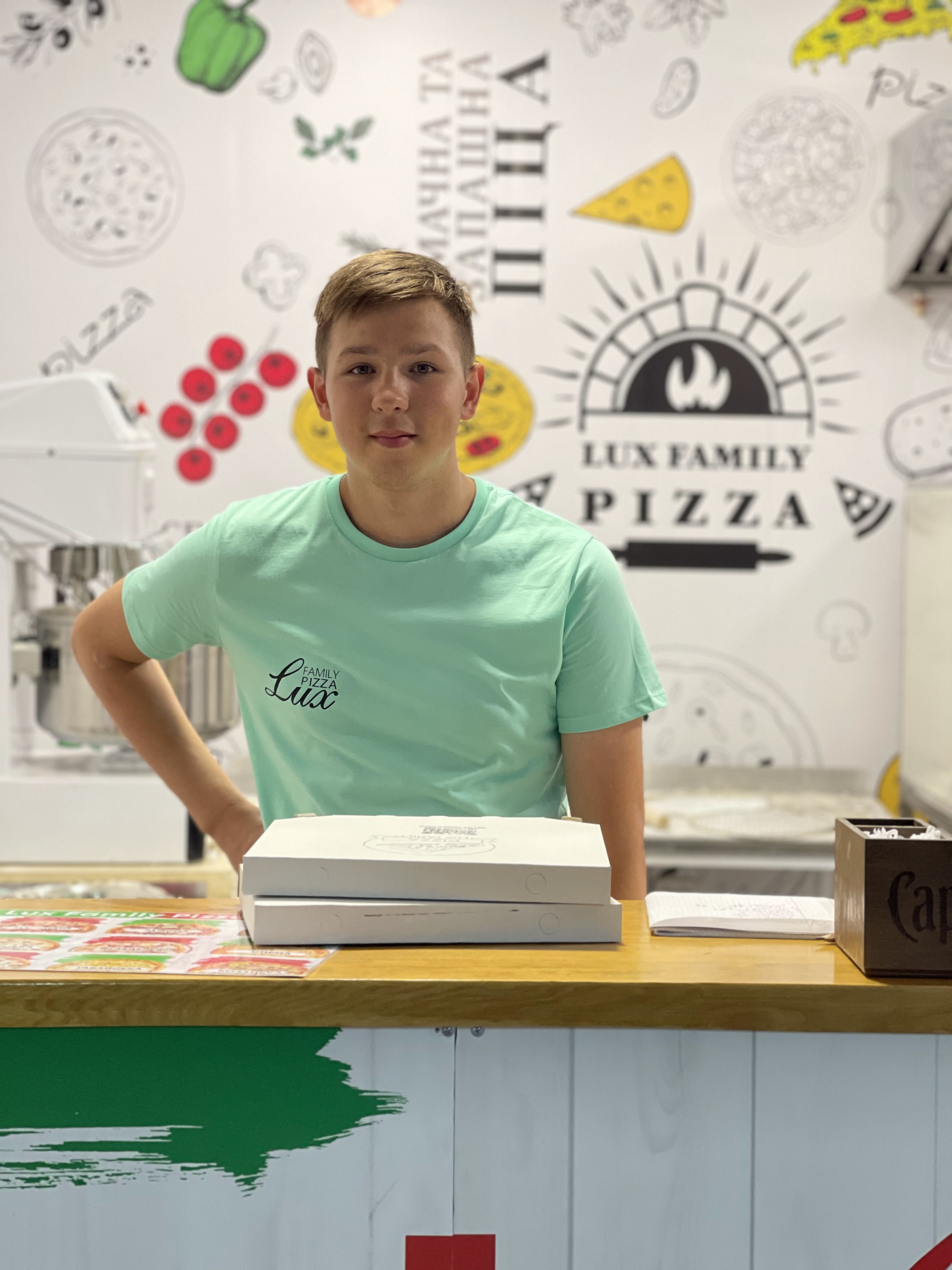 Lux street food image 8