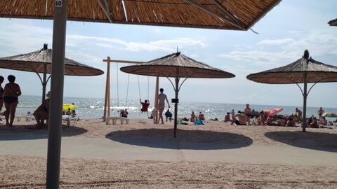 Pelican Beach Club image 4