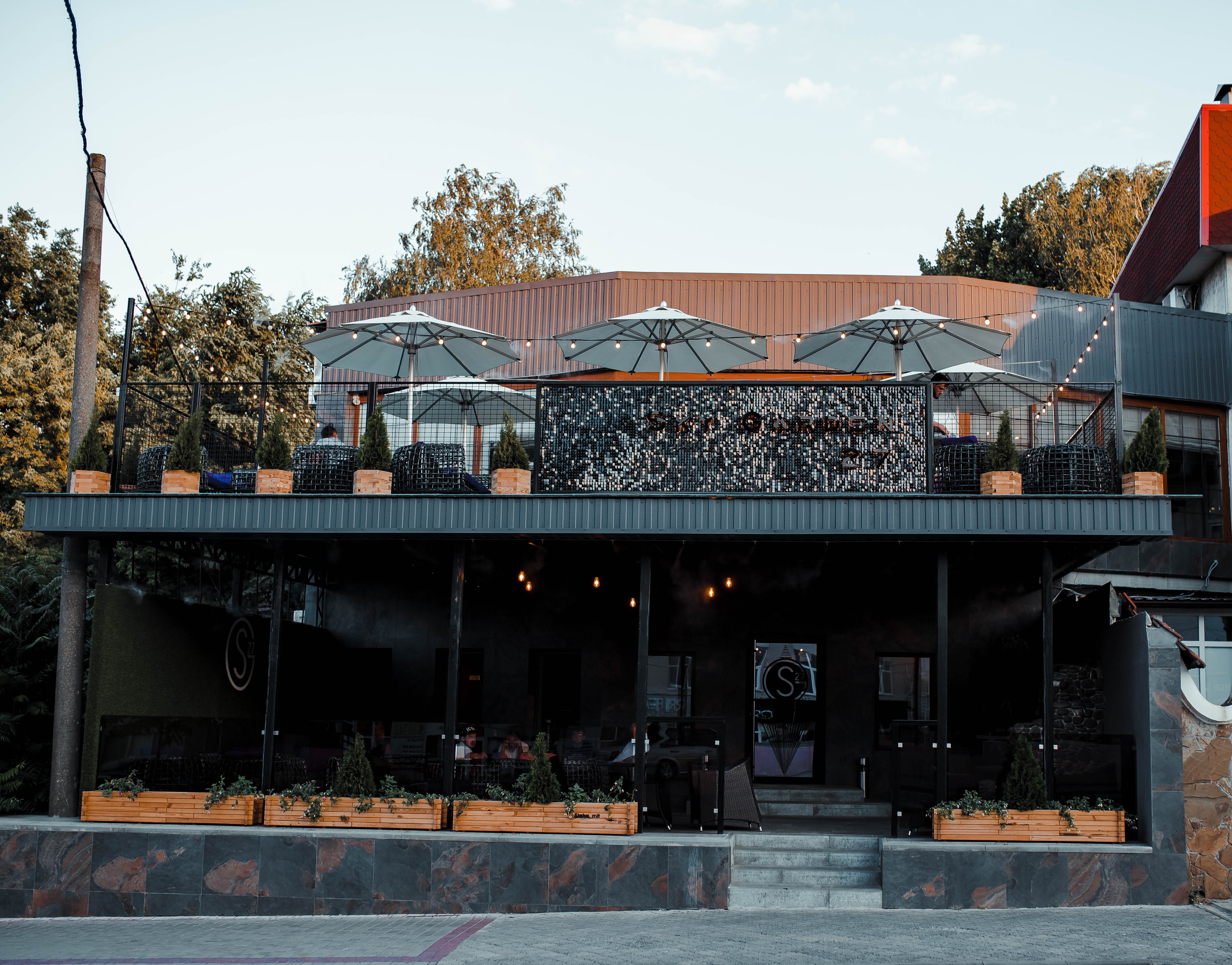 SKY GARDEN 27 image 4