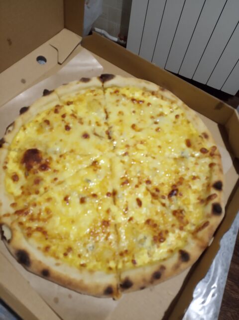 MAVRA PIZZA image 6