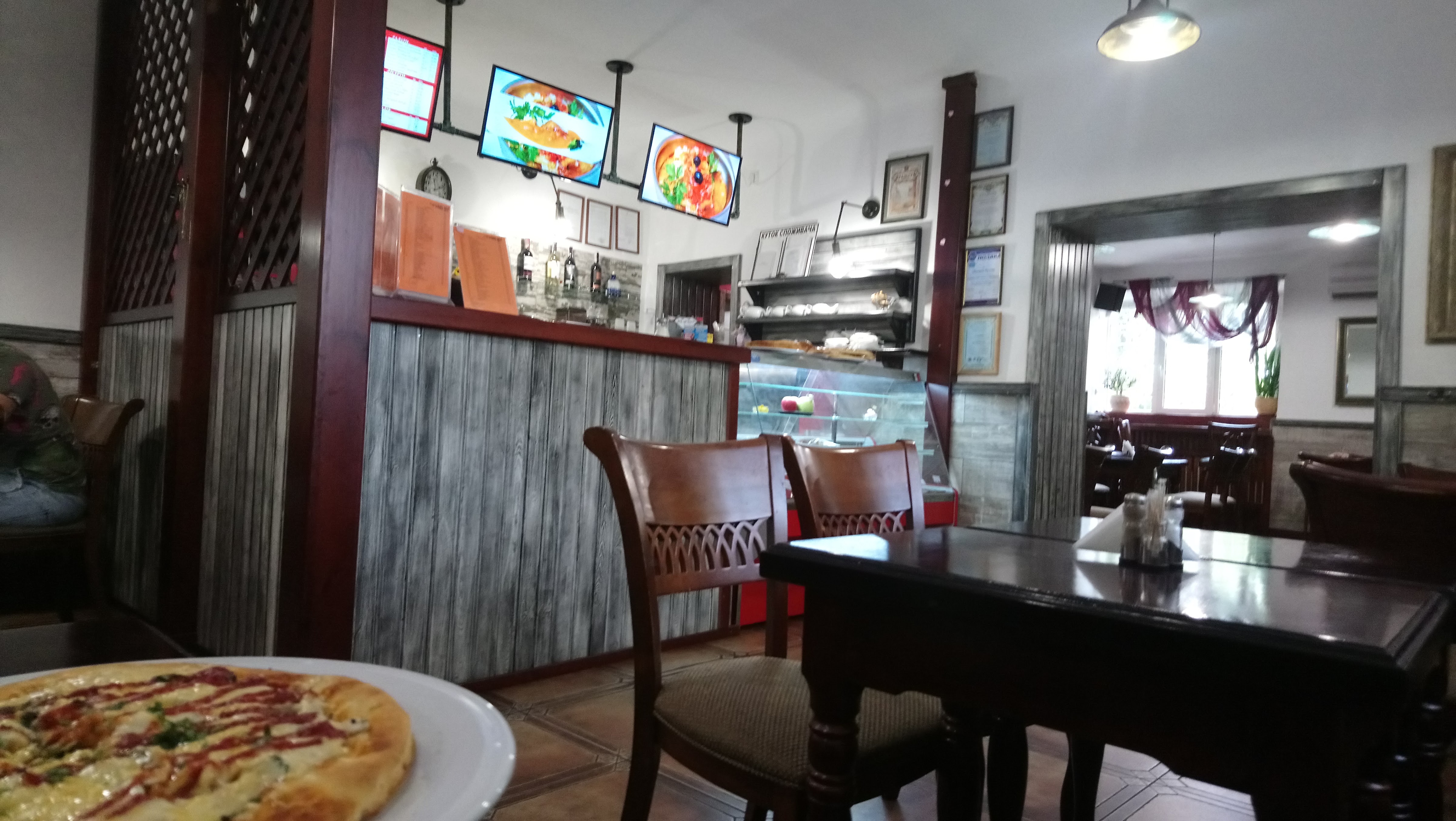 House kitchen image 3