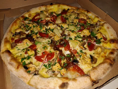 MAVRA Pizza image 2