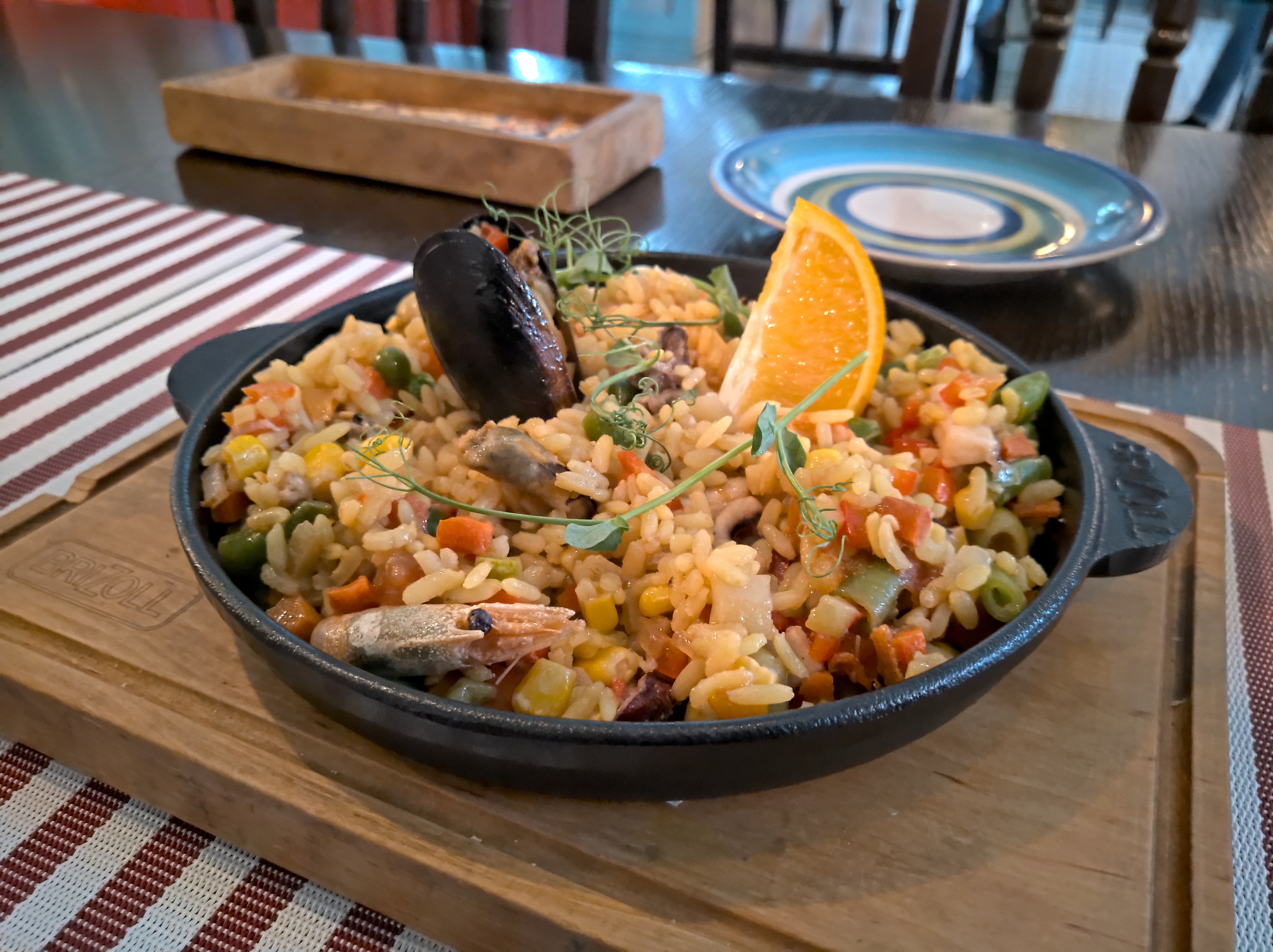 Bar de tapas image 8