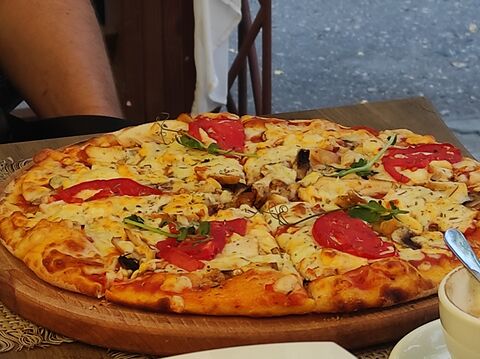 Pizza City image 3