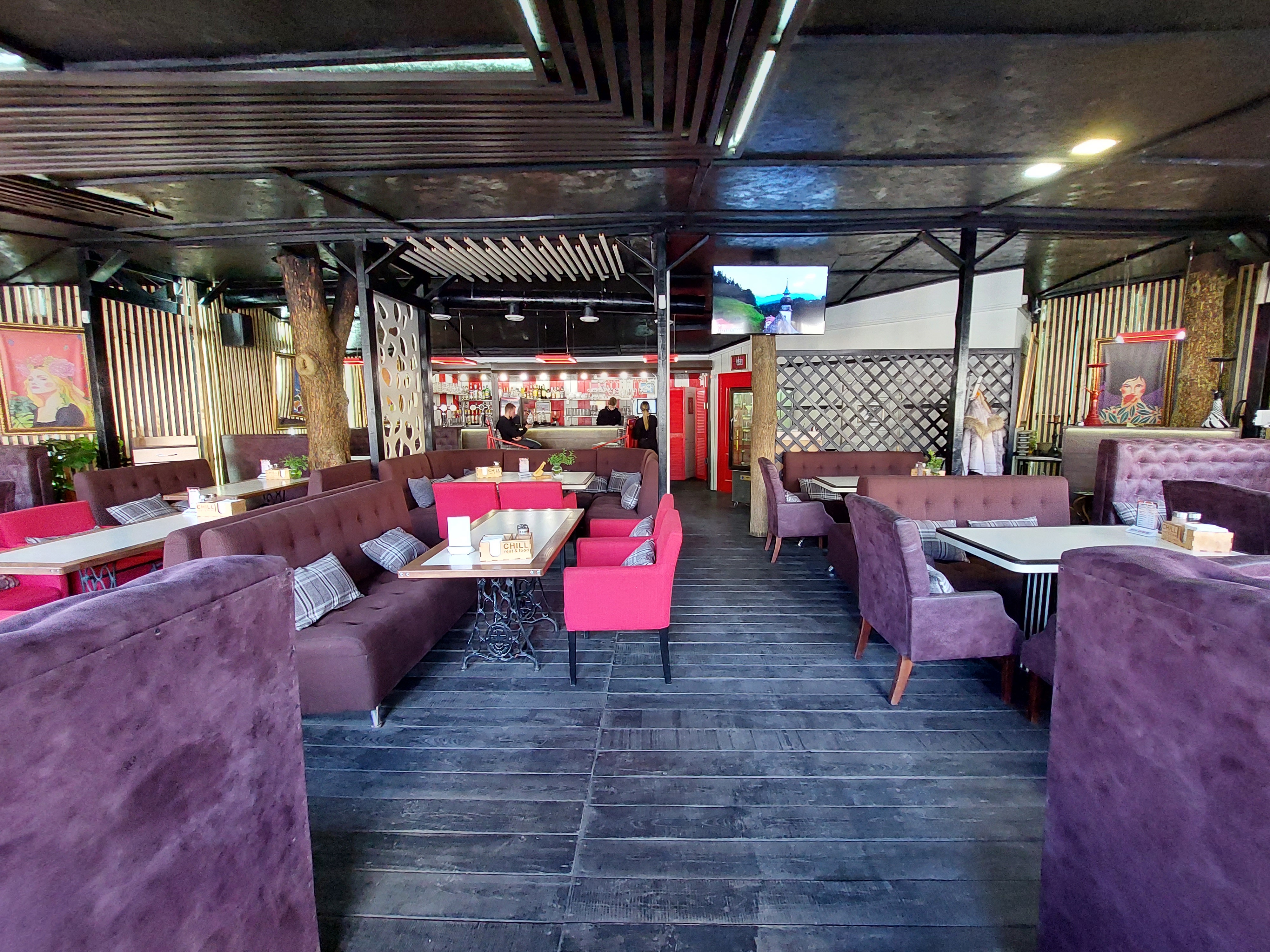 CHILL rest & food image 3