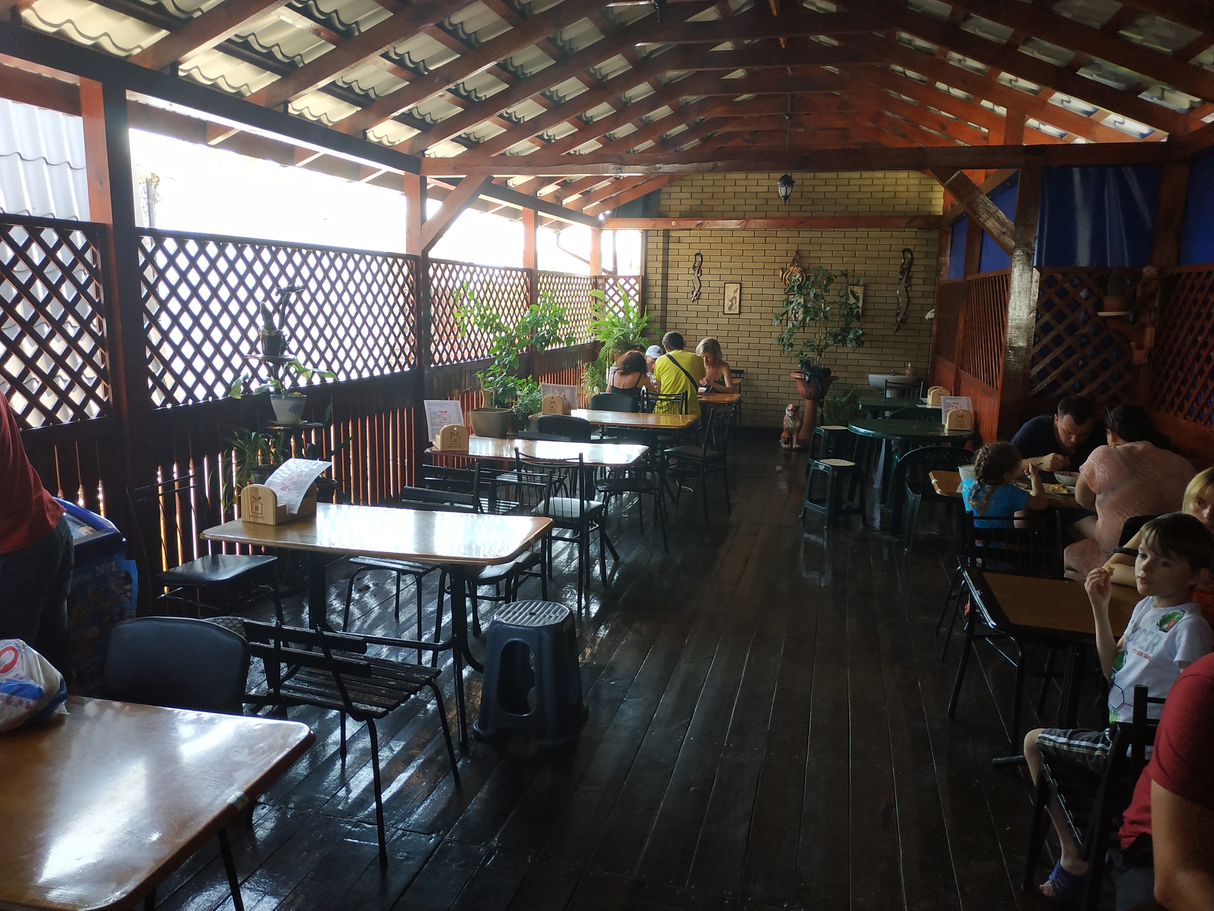 Столовая eat house Чубаря 136 image 1