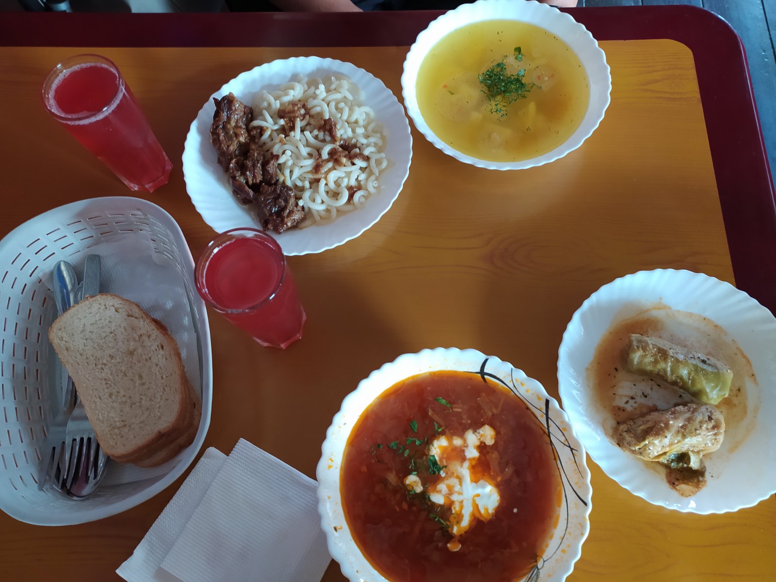 Столовая eat house Чубаря 136 image 2