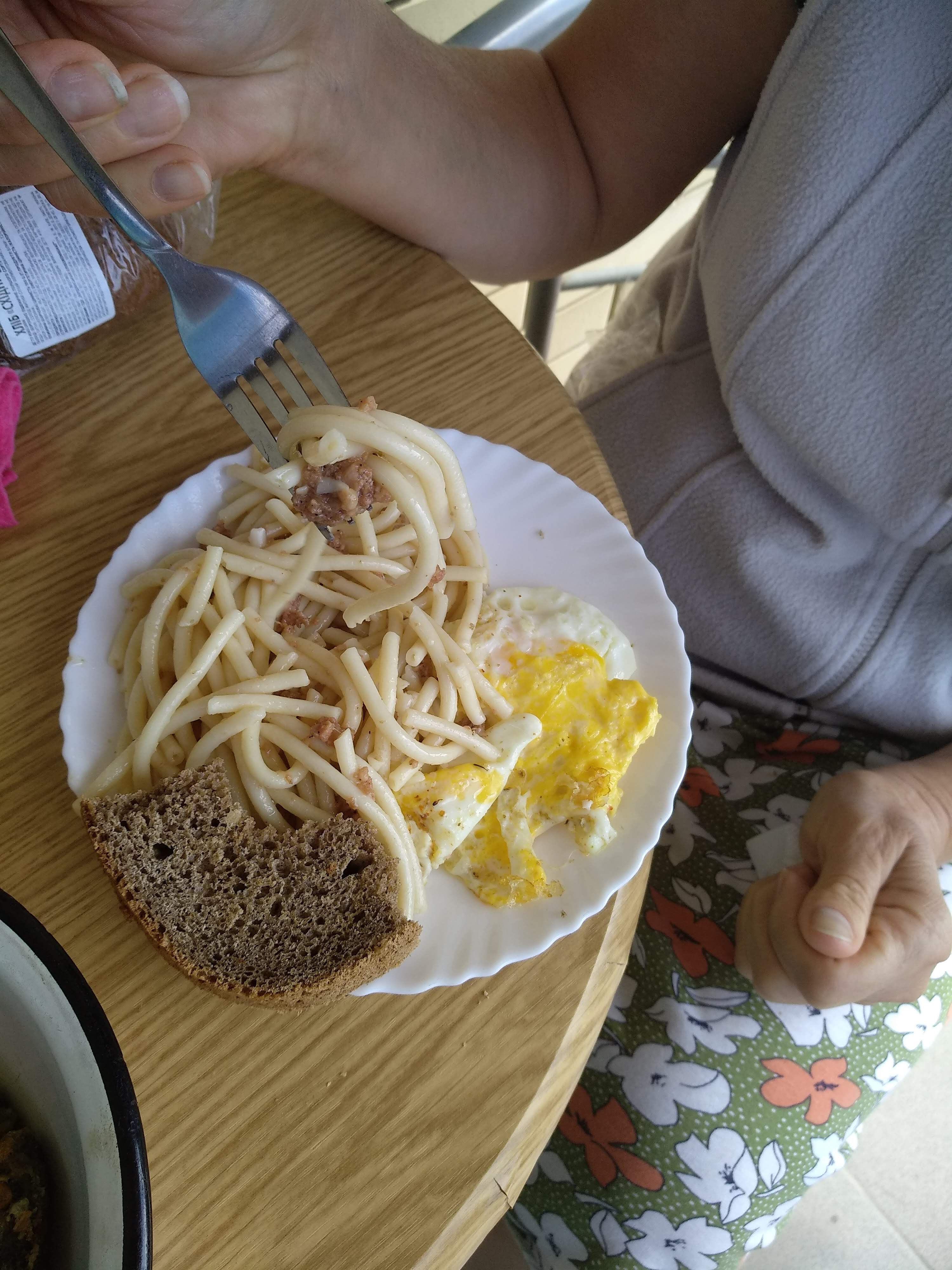 Столовая eat house Чубаря 136 image 3