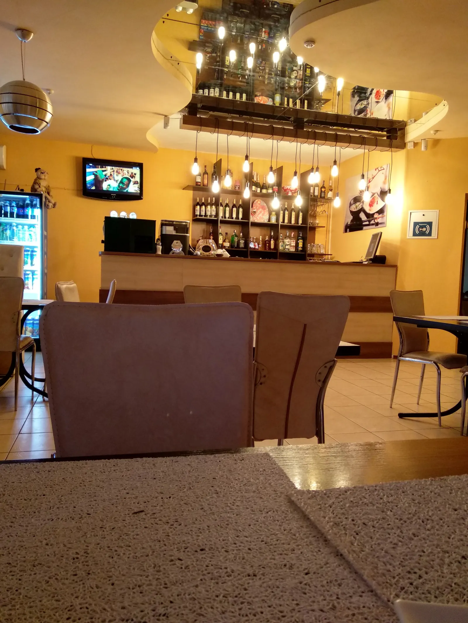 Gastrobar "Laguna" image 8