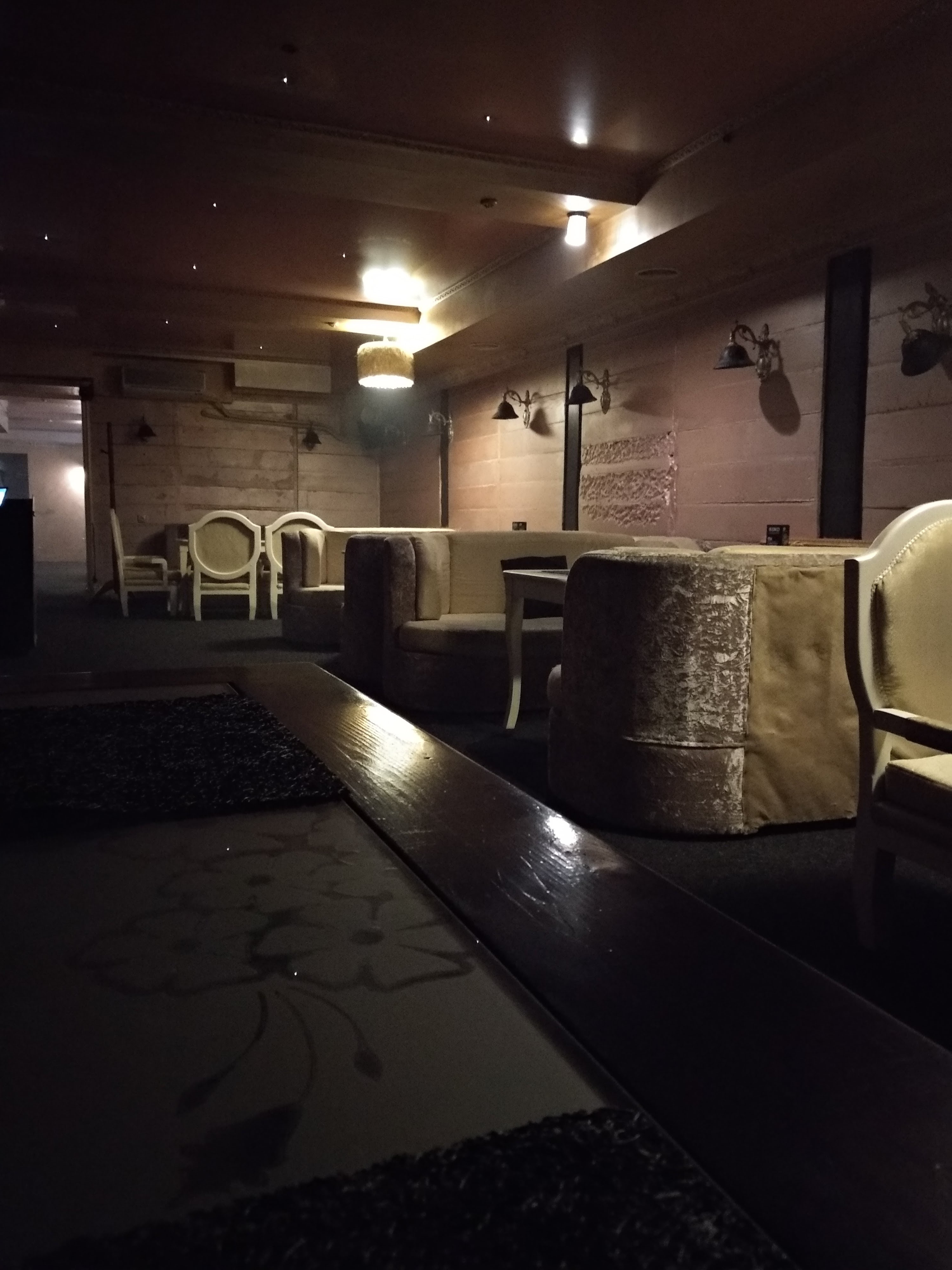 KOKO Lounge bar image 2