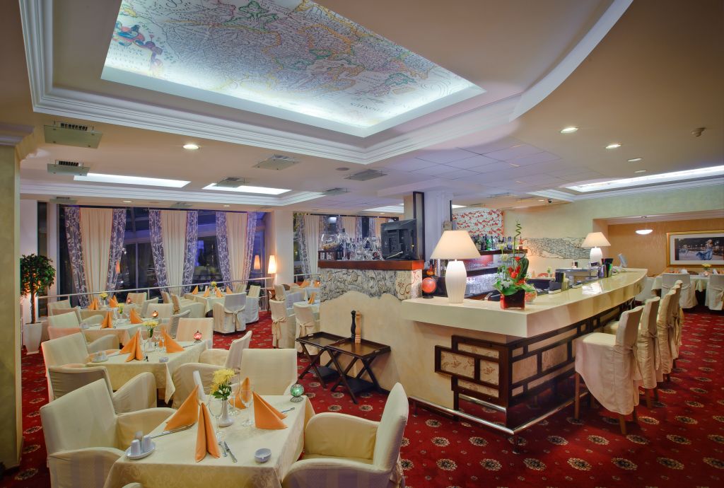 Atlas Restaurant image 3