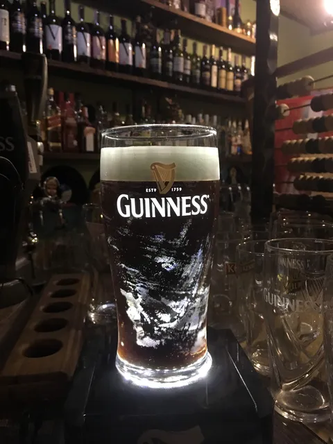 Leprechaun Irish Pub image 4