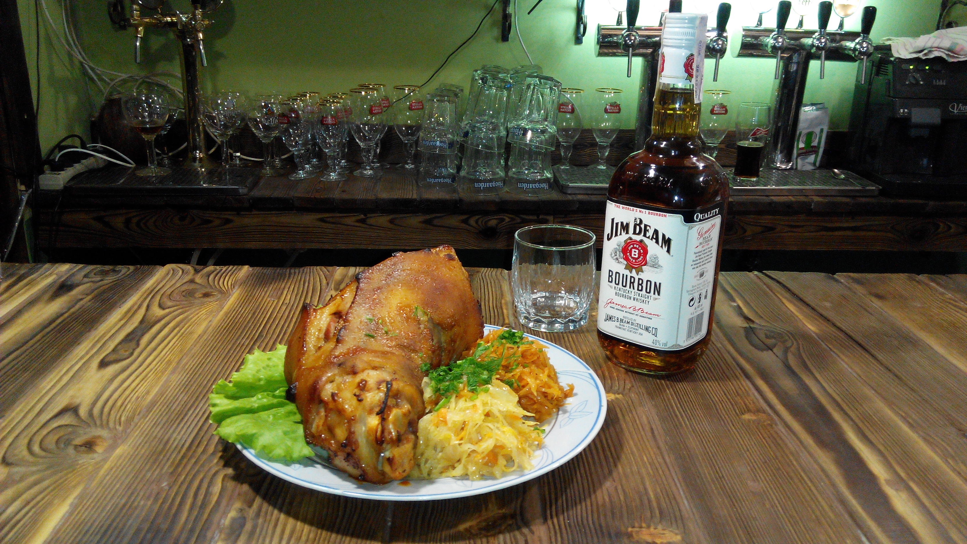 Leprechaun Irish Pub image 9