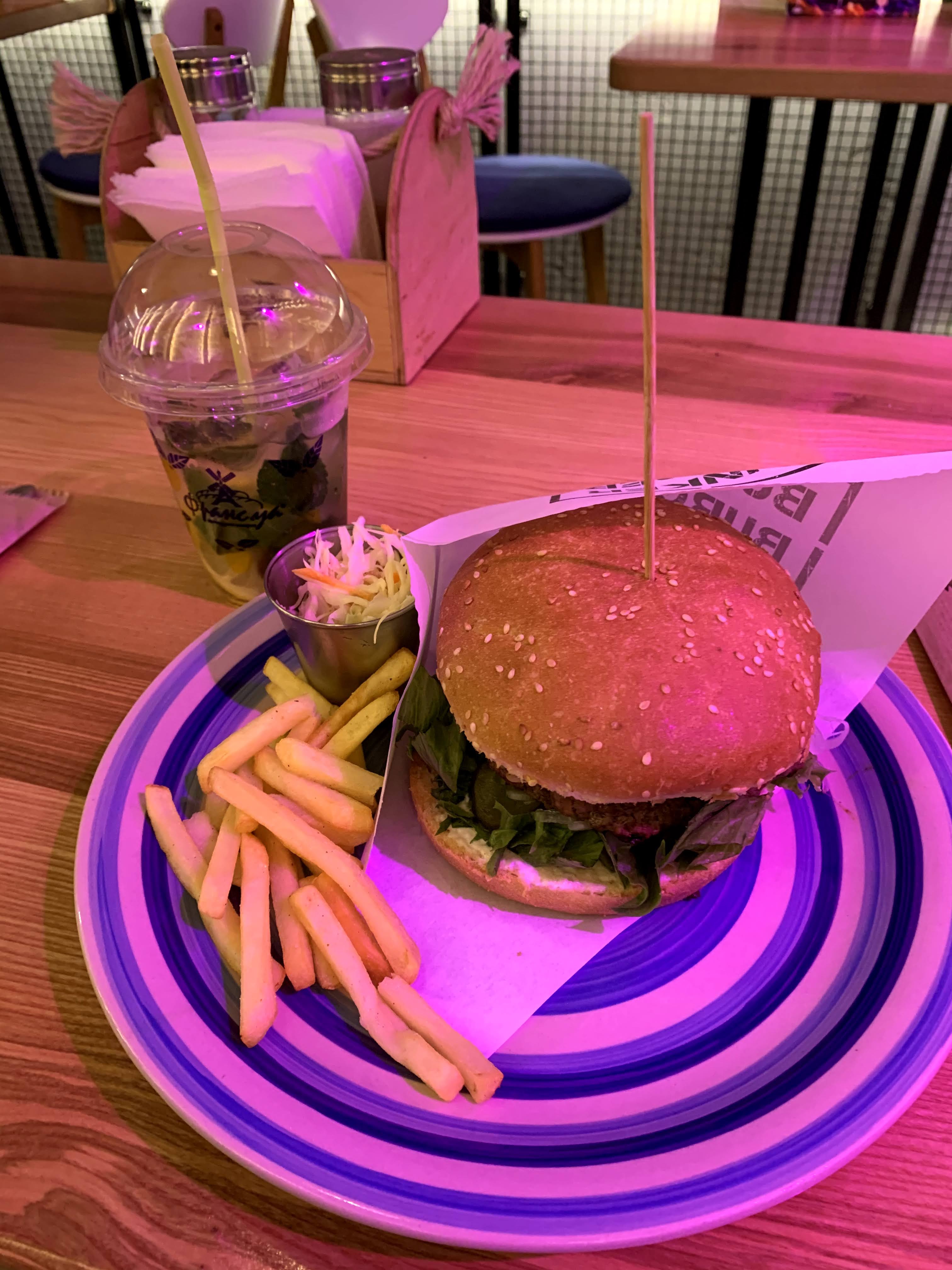 BunkerBurgerBar image 2