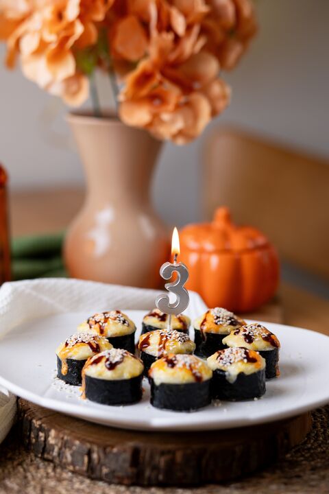 Sushi Hut image 7