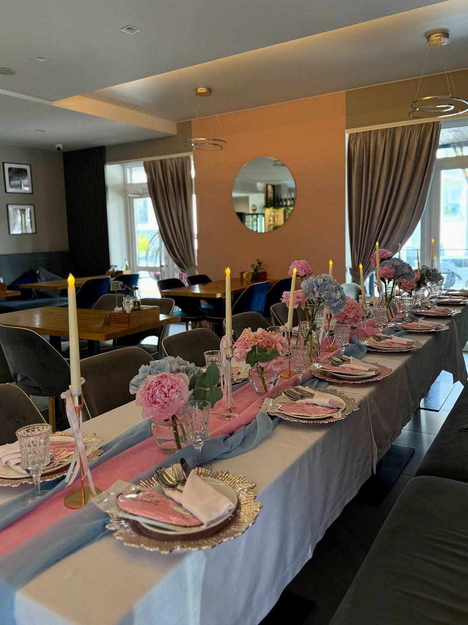 Arena Restaurant image 1