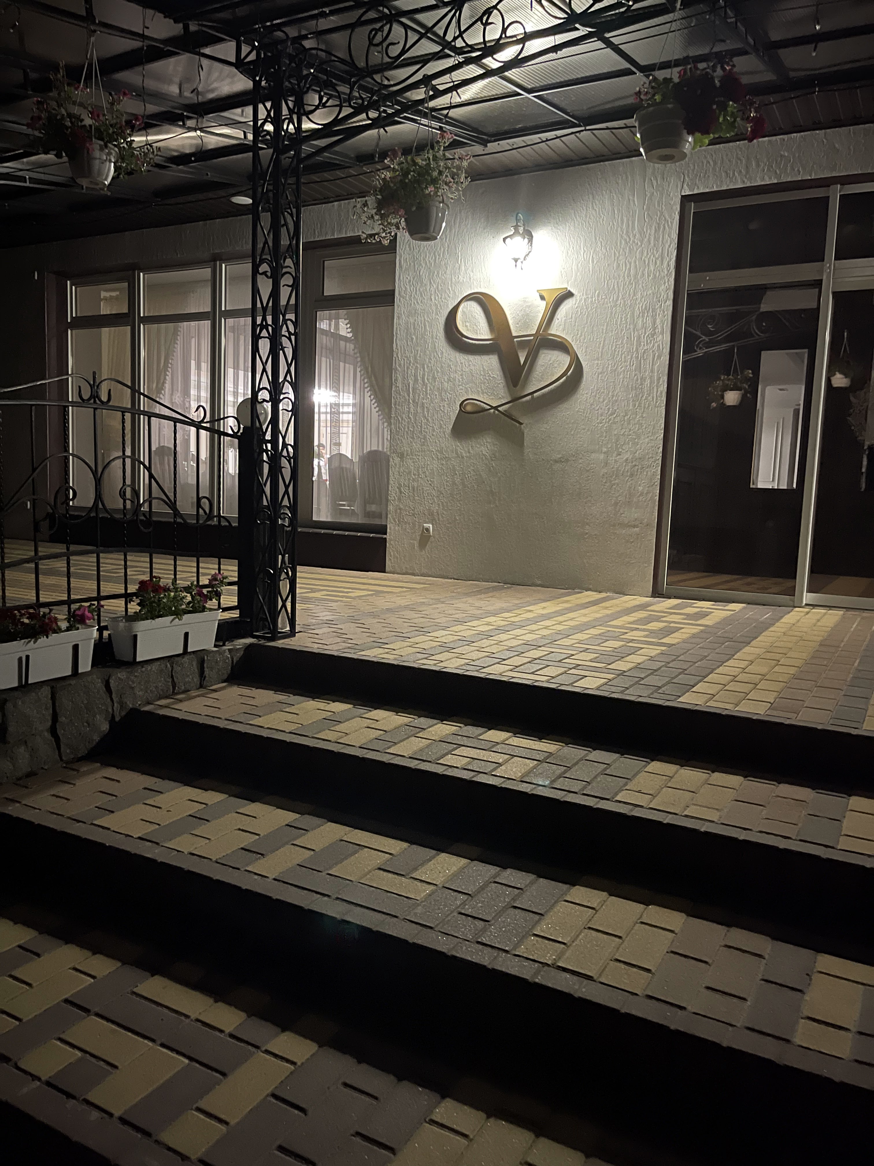 Ресторан Viktoria image 21