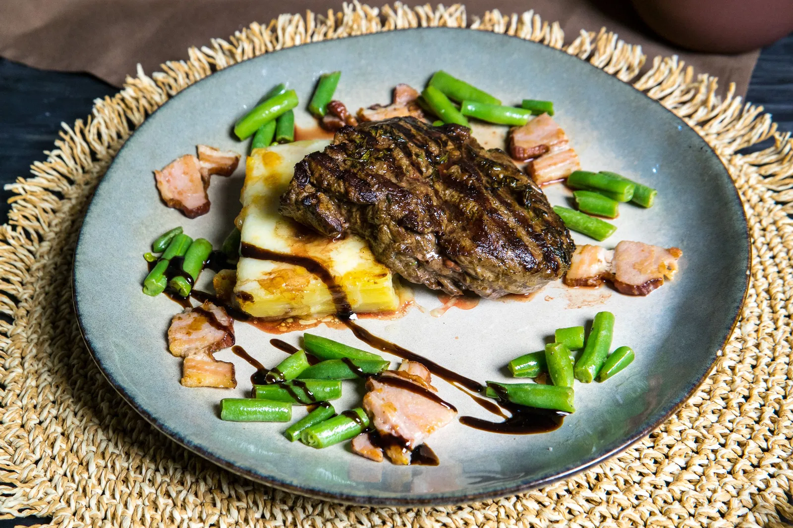 Steak House "Vyhuhol" image 23
